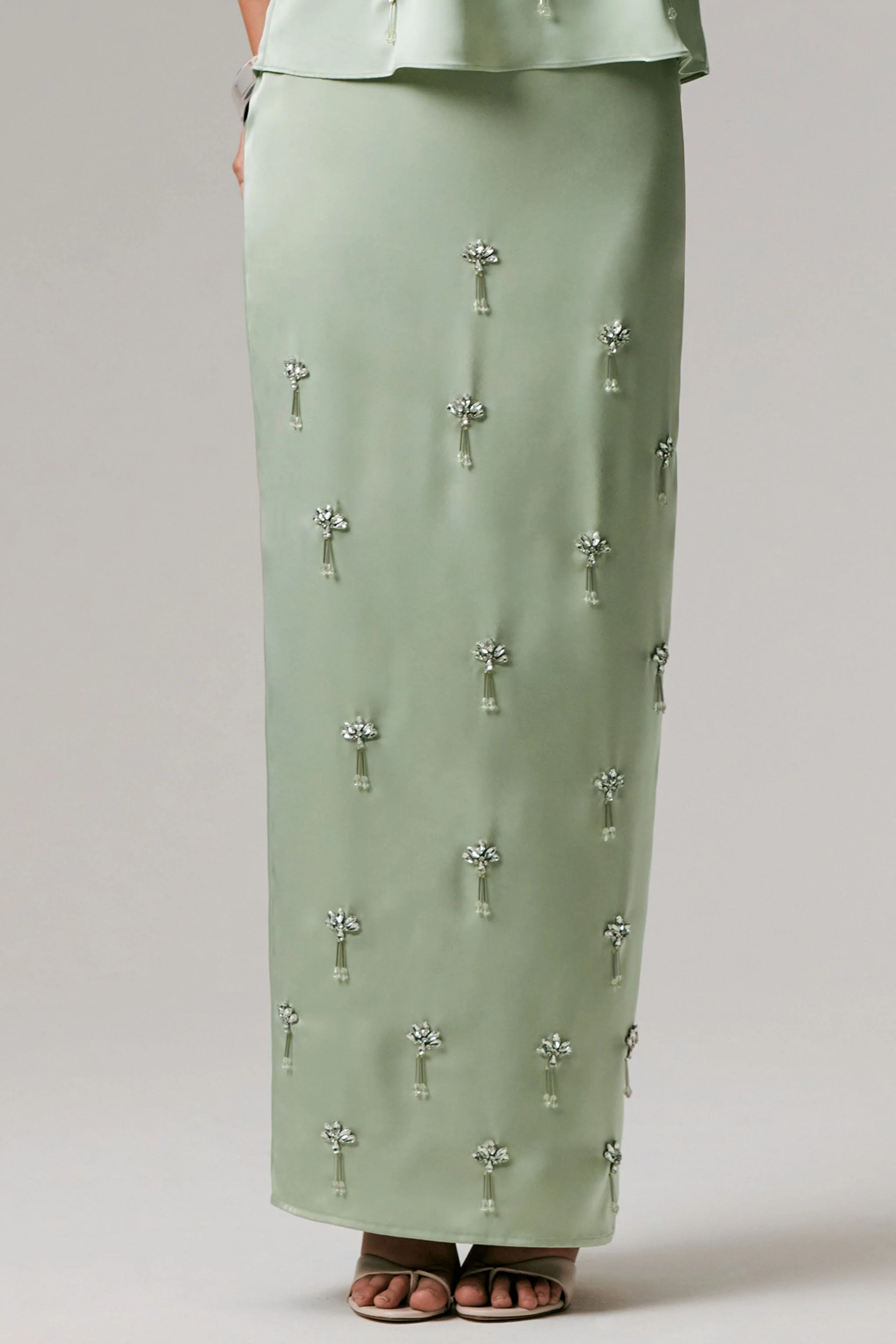Lena | Mintgroene Satijnen Versierde Maxi Rok - Image 5