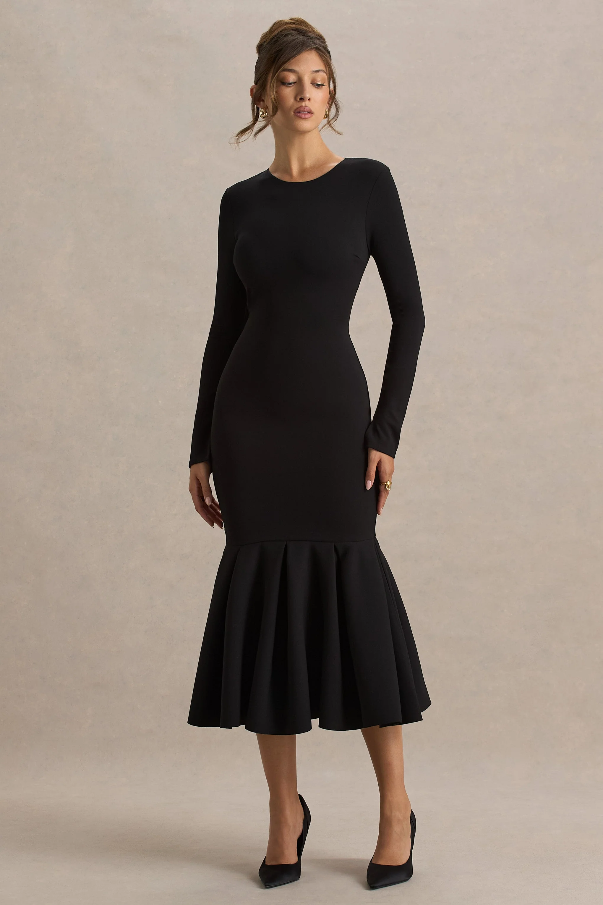 Liberty | Zwarte Hoge Hals Meermin Maxi Jurk Met Ruches detail - Image 4
