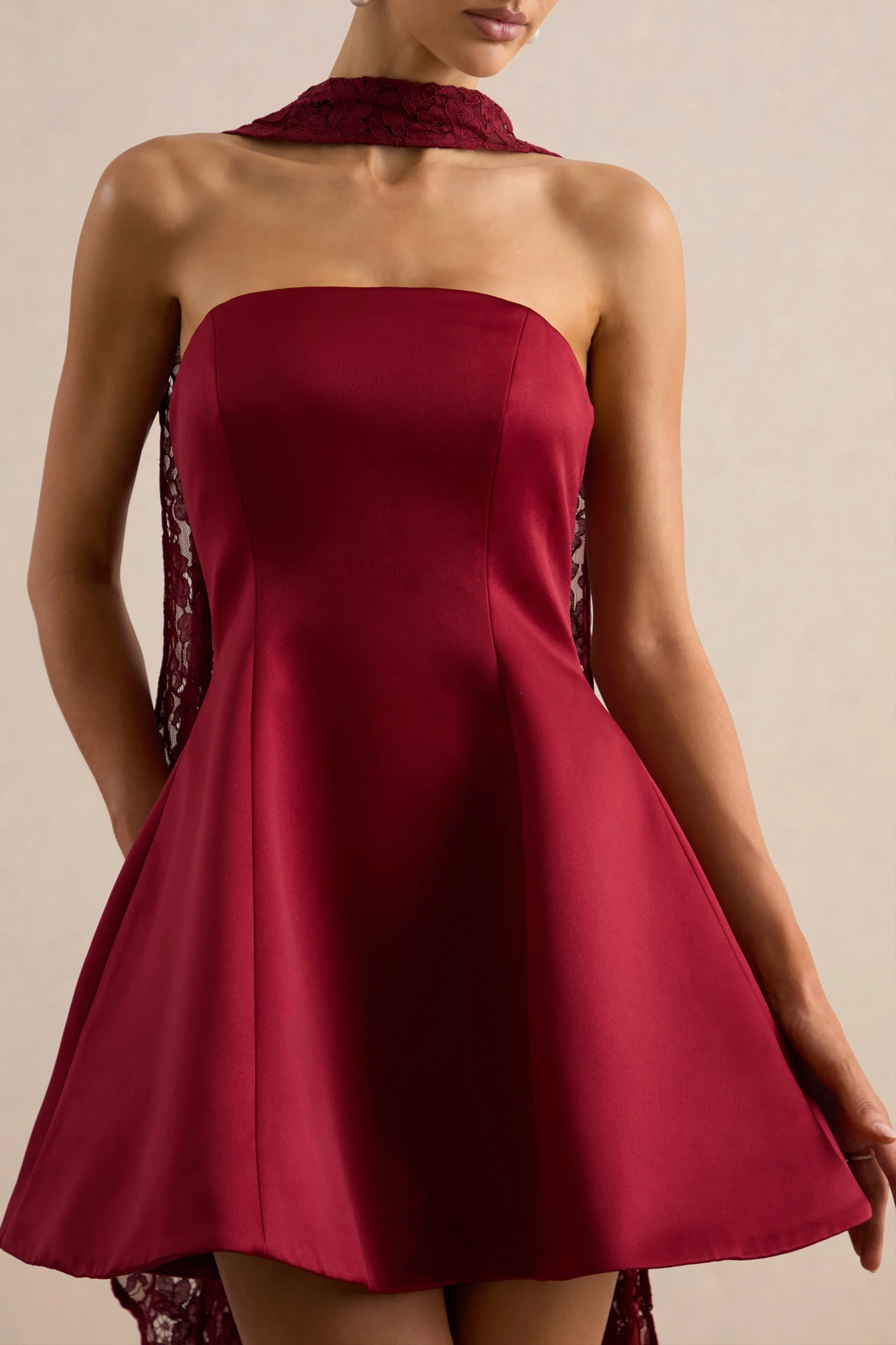 Lioray | Bordeauxrode Bandeau-hals A‑Lijn Mini Jurk - Image 4