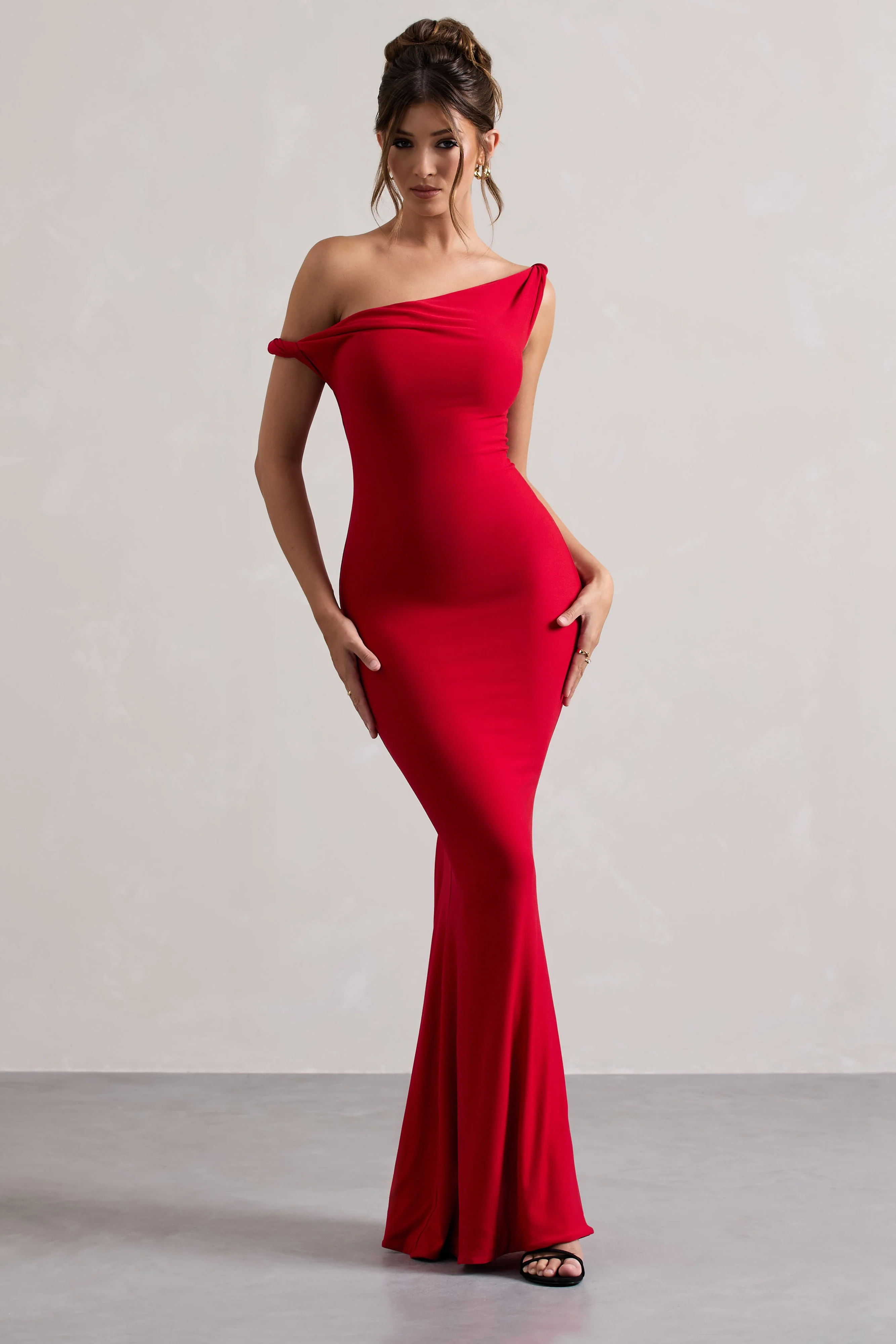 Lita | Rode Gedraaide Asymmetrische Maxi Jurk - Image 2