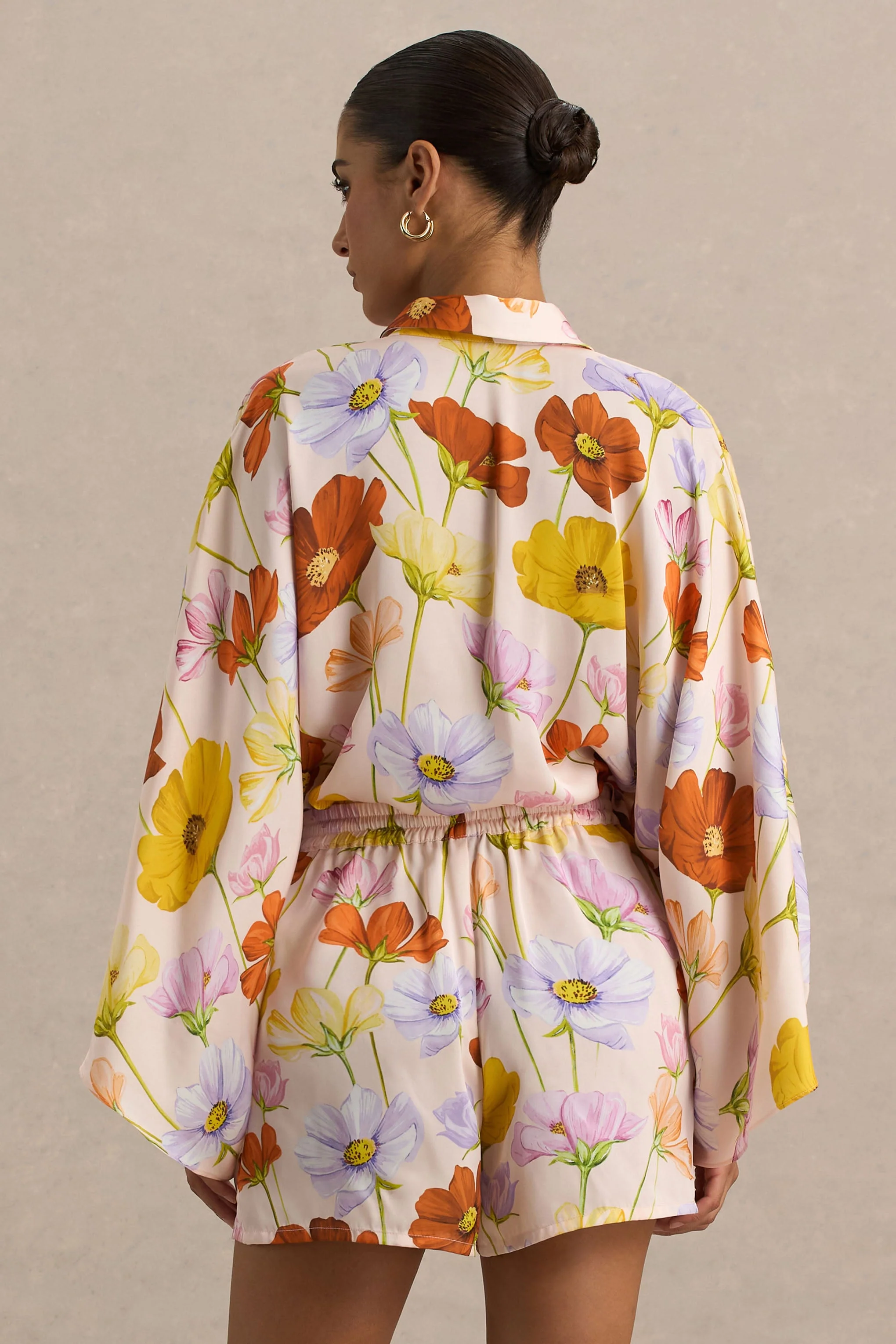 Lolite | Felkleurige Bloemenprint T‑Shirt Met Lange Mouwen - Image 2
