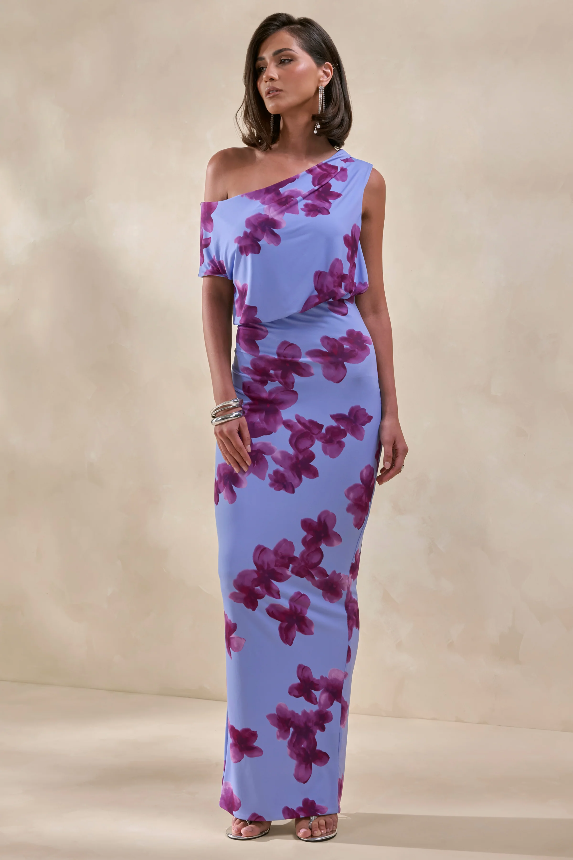 Louisa | Maxi-jurk met asymmetrische halslijn en vervaagde bloemenprint - Image 6