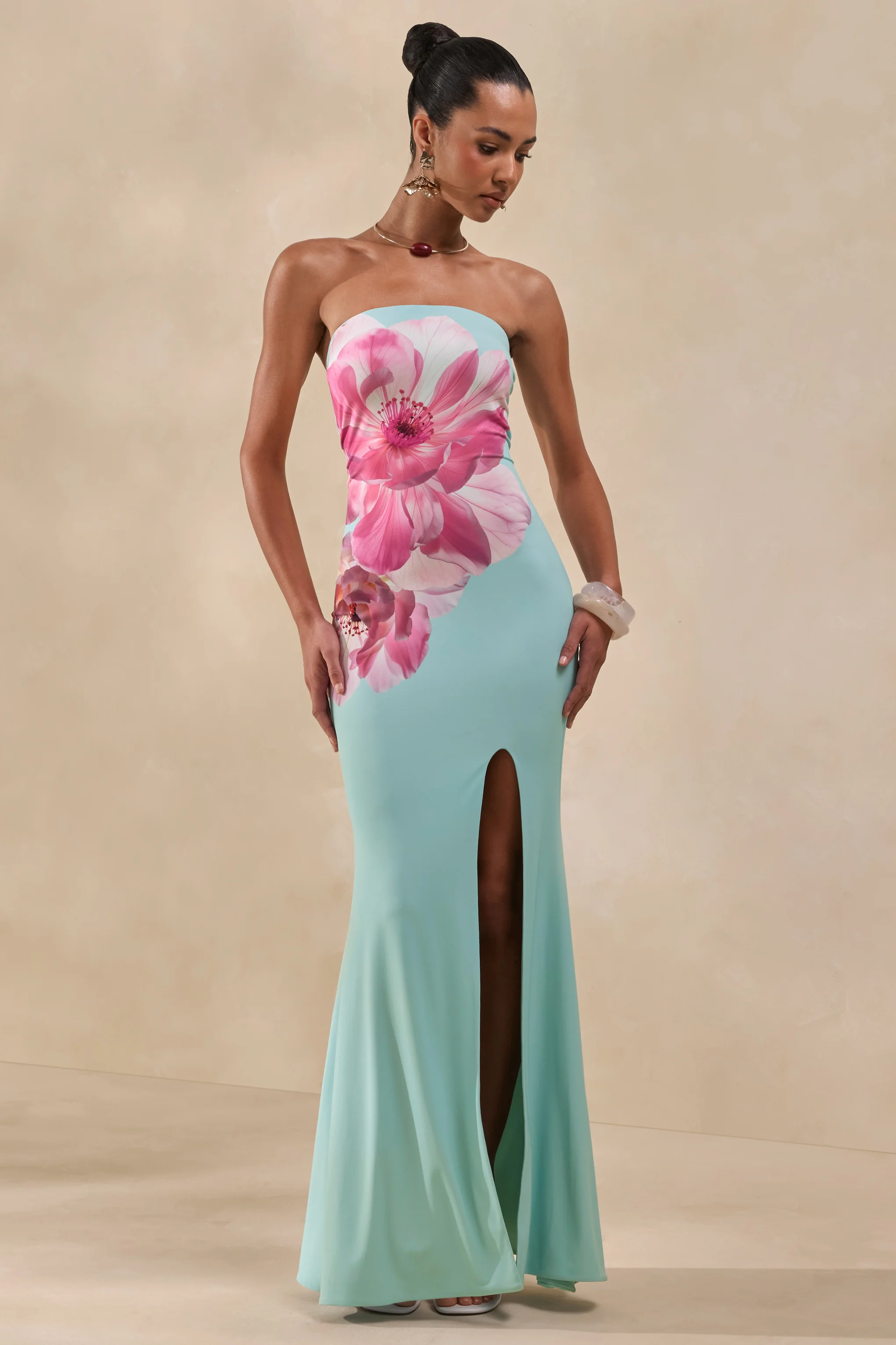 Lumia | Saliegroene En Roze Bloemenprint Bandeau Maxi Jurk - Image 4