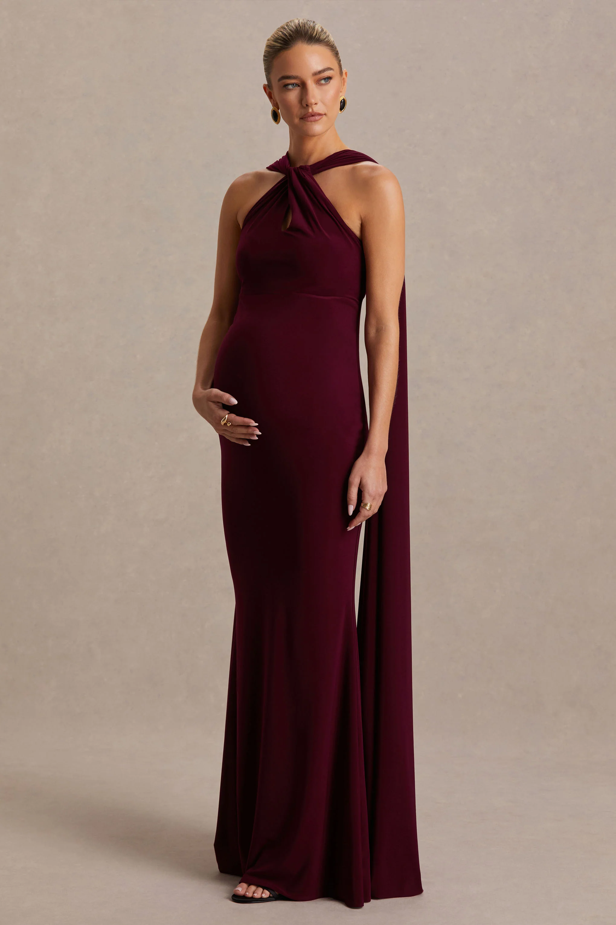 Lyra | Bordeaux Zwangerschaps Maxi Jurk Met Gekruiste Halternek En Cape - Image 5