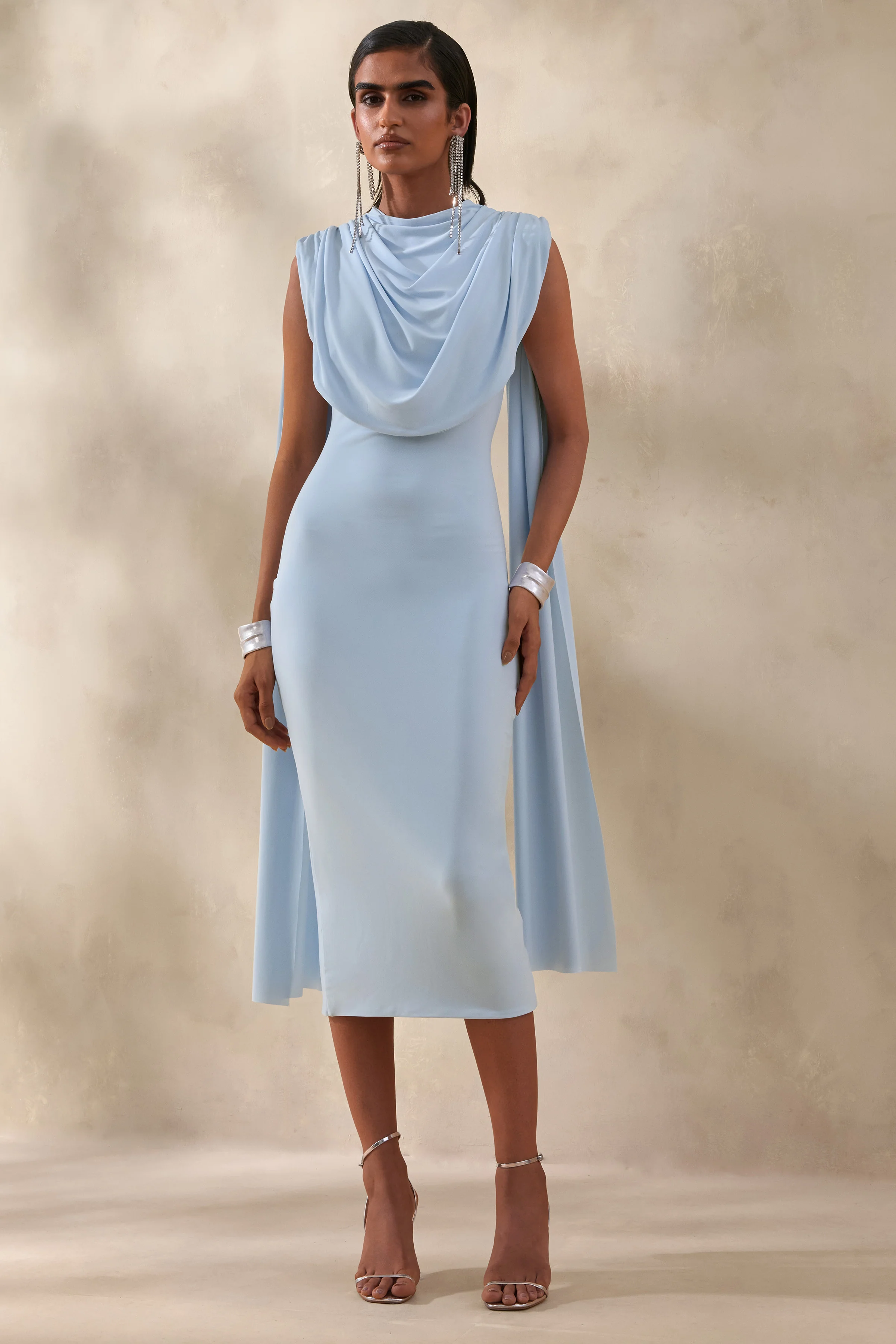 Lysandria | Lichtblauwe Midi Jurk met Hoge Hals en Draperende Details