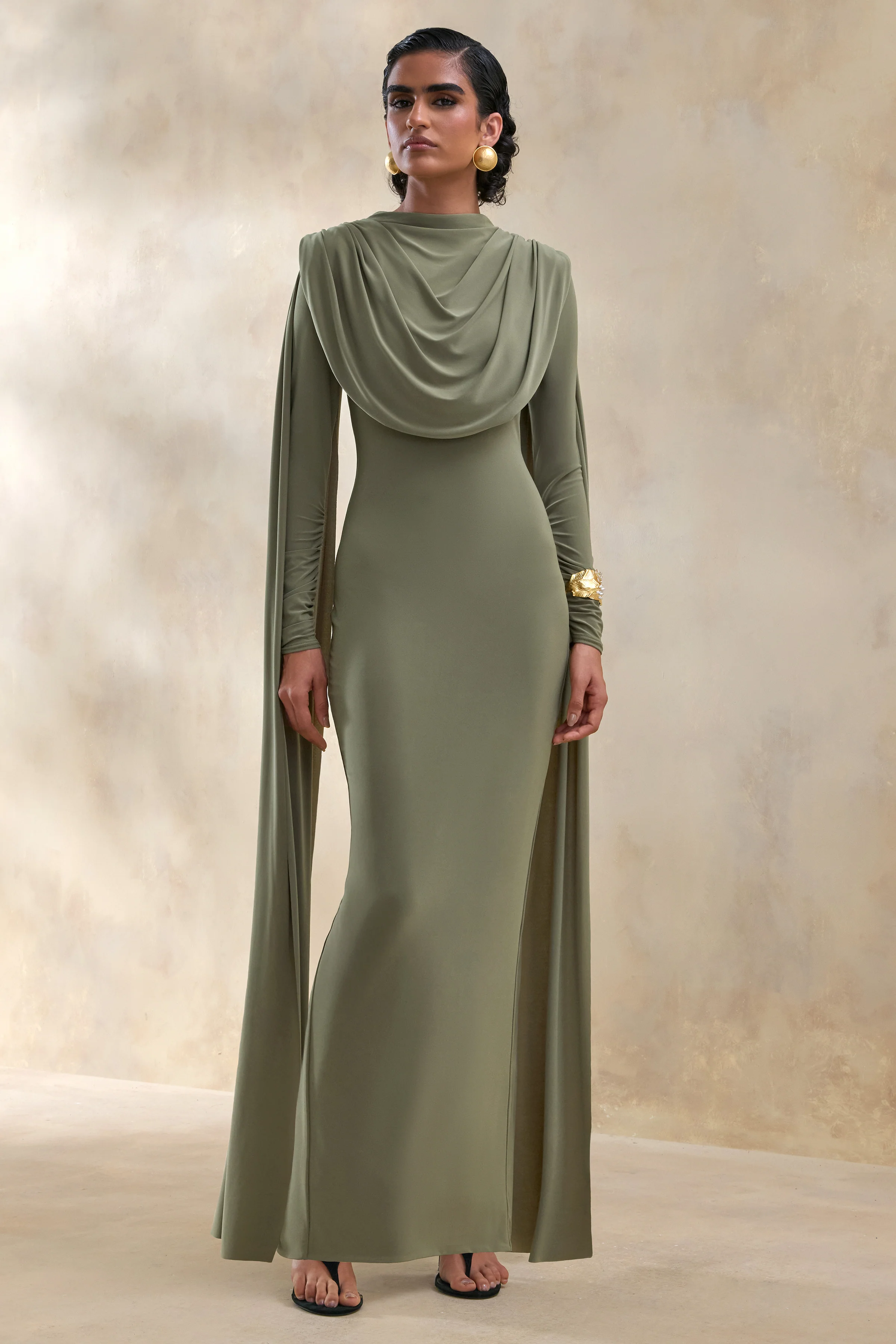 Lysoria | Olijfgroene Hoge Hals Maxi Jurk met Gedrapeerde Details en Cape Mouwen - Image 5