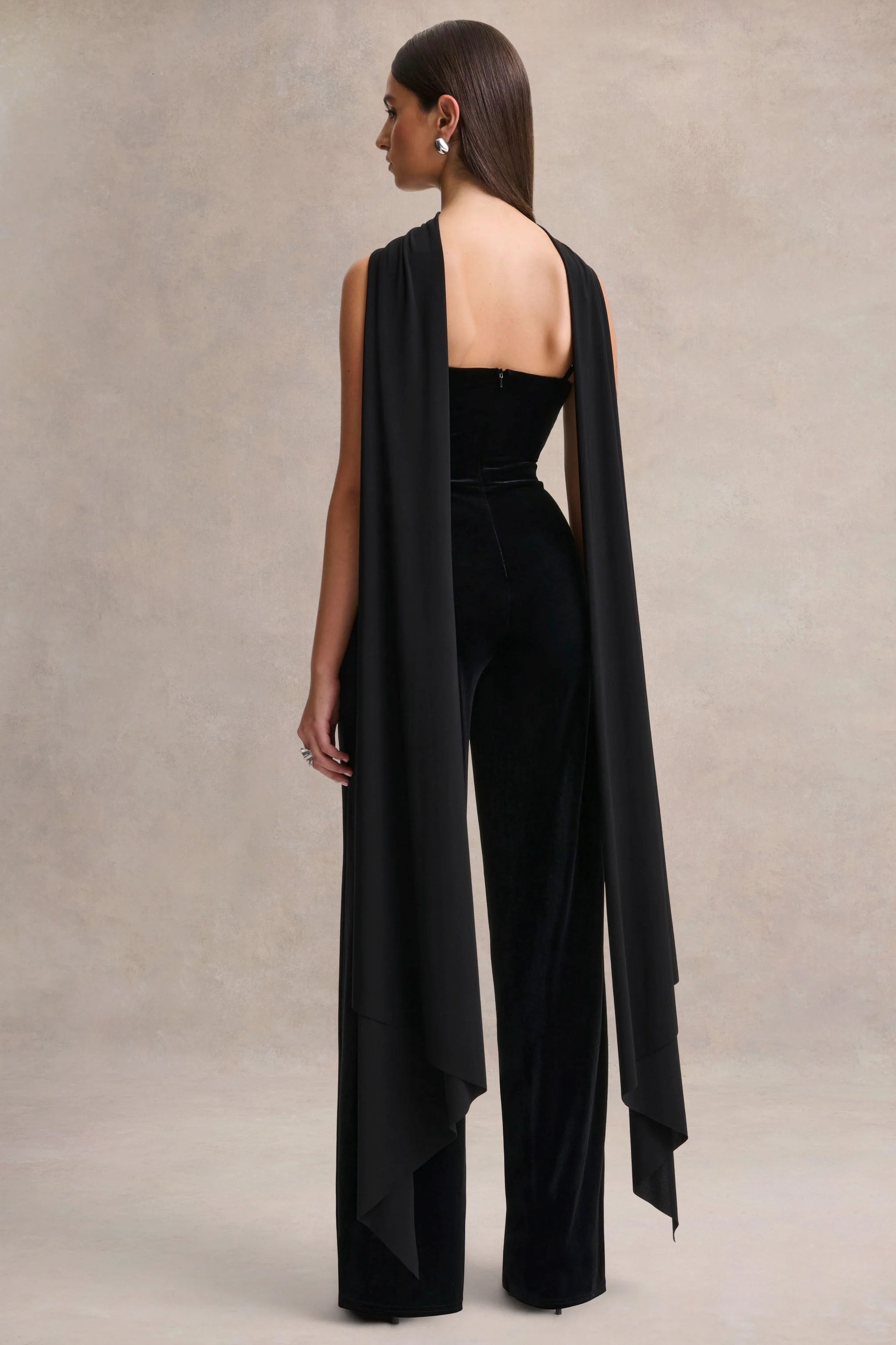 Madalina | Zwarte Hoge Hals Jumpsuit Met Sjaal Detail - Image 2