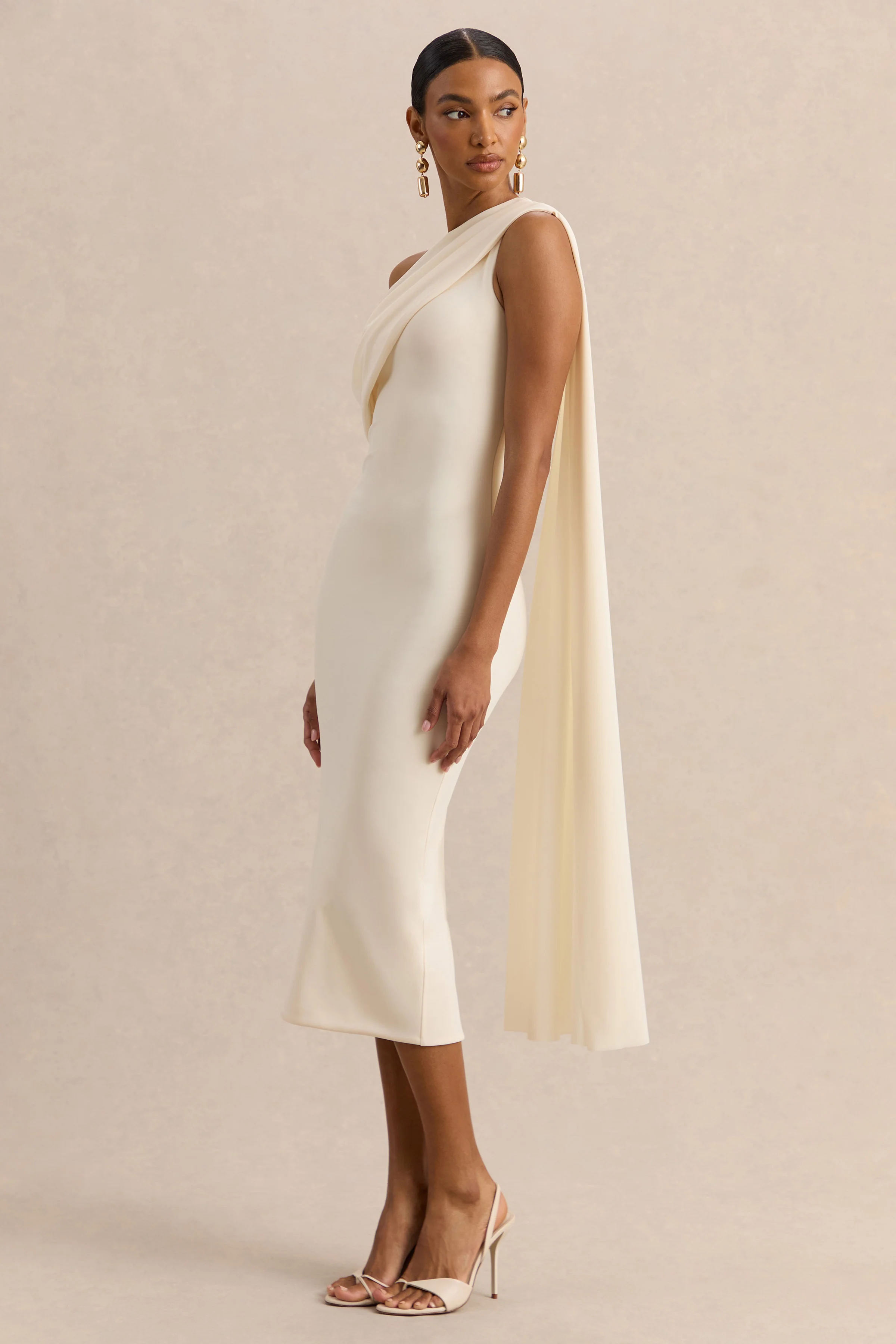 Madelisse | Crème Midi Jurk Met Asymmetrische Hals En Ceintuur - Image 4