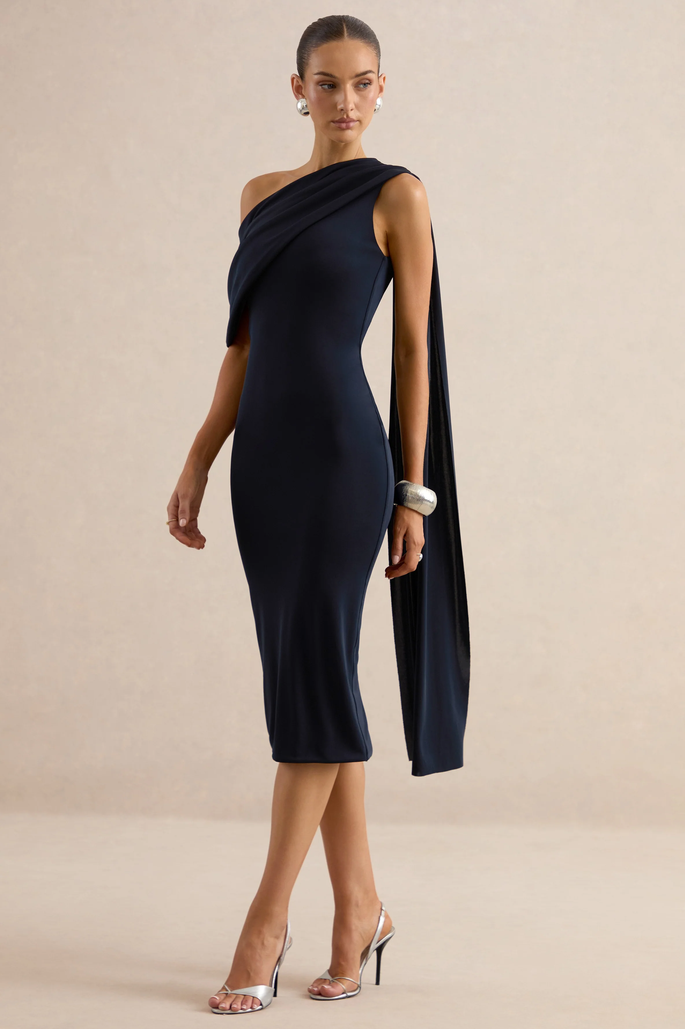 Madelisse | Marineblauwe Asymmetrische Hals Midi Jurk Met Ceintuur - Image 4