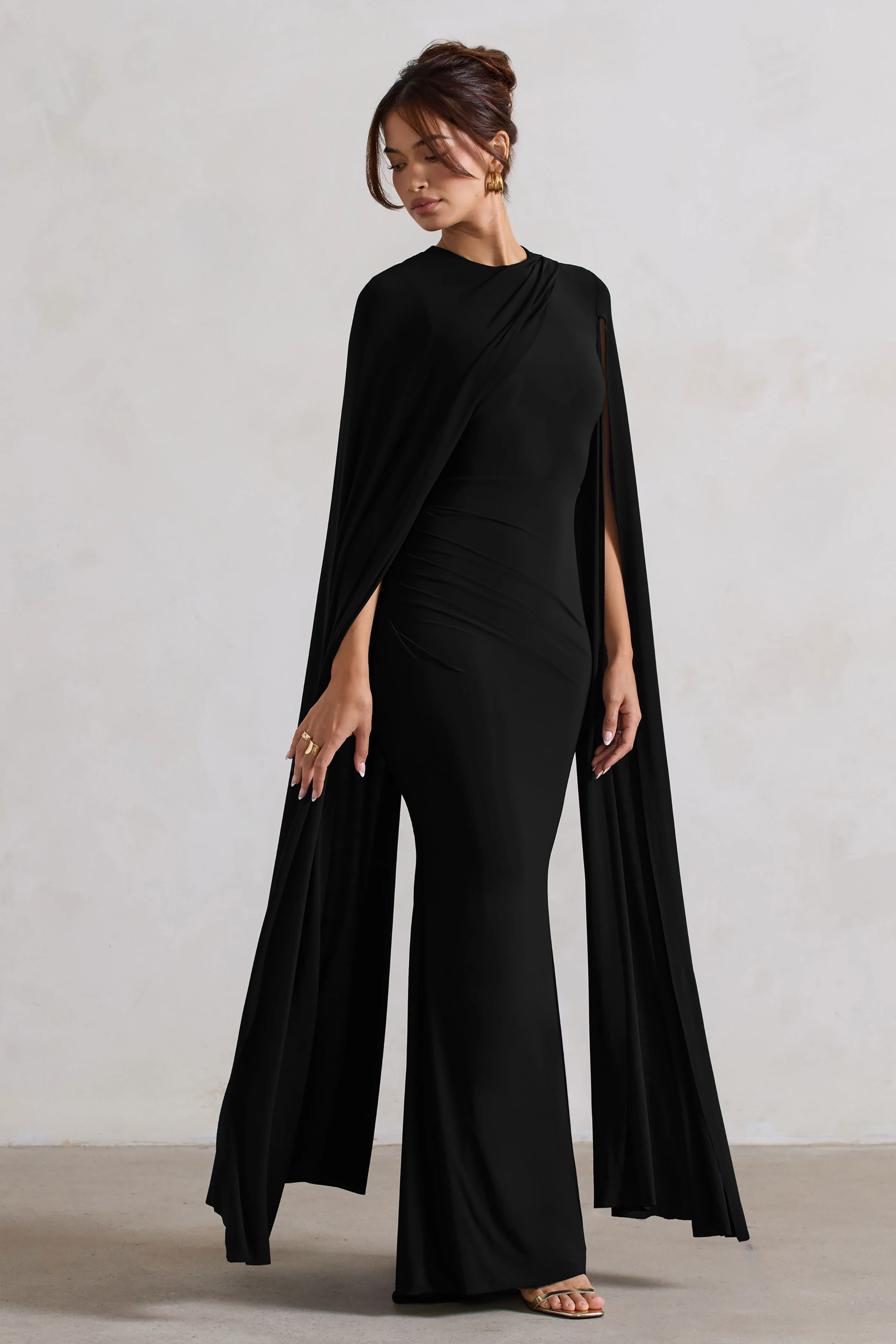 Magdelena | Zwarte Asymmetrische Cape Maxi Jurk - Image 5