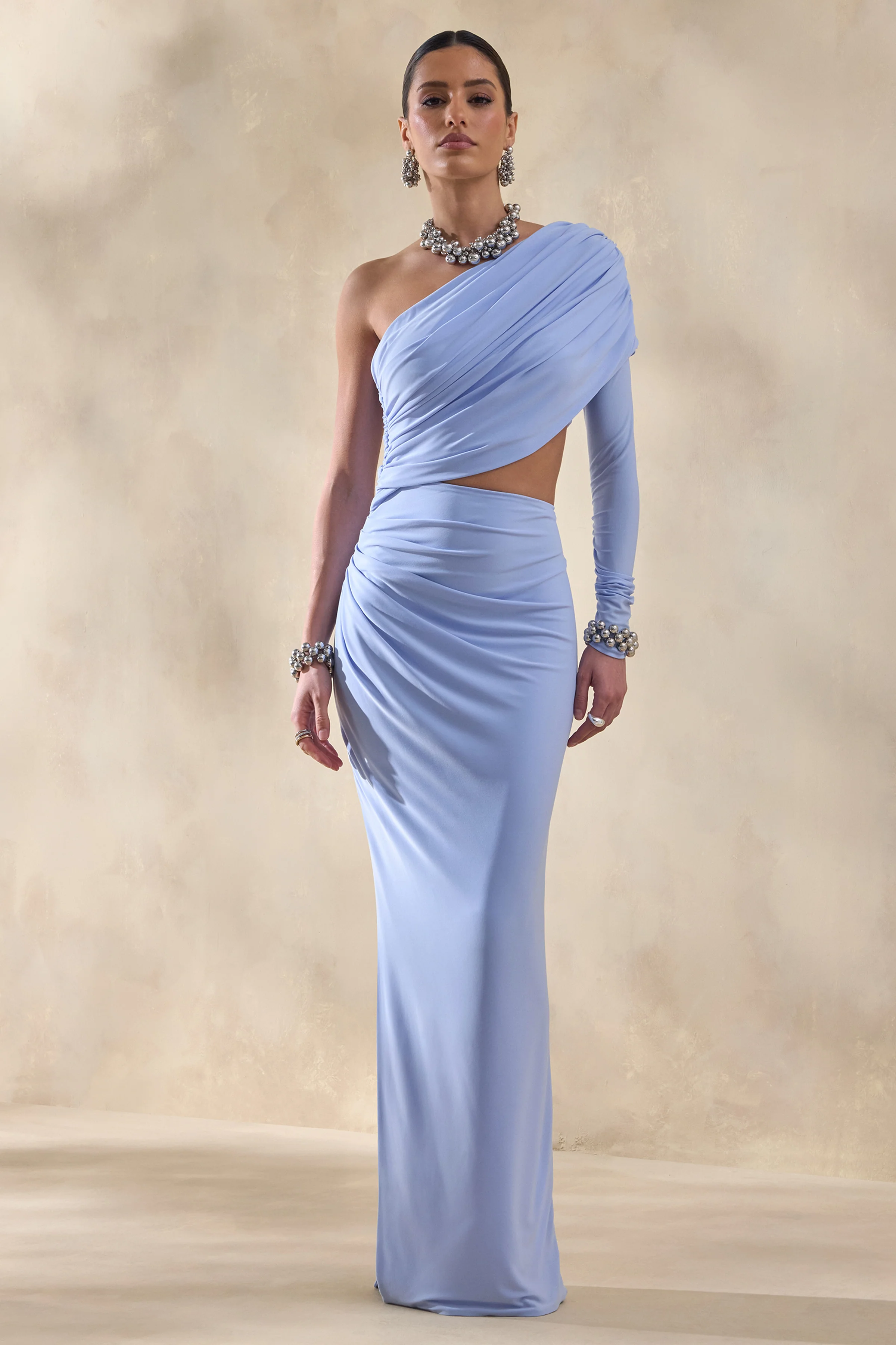 Malika | Poederblauwe Asymmetrische Hals Maxi Jurk Met Cut-Out Detail En Gedrapeerde Details - Image 4
