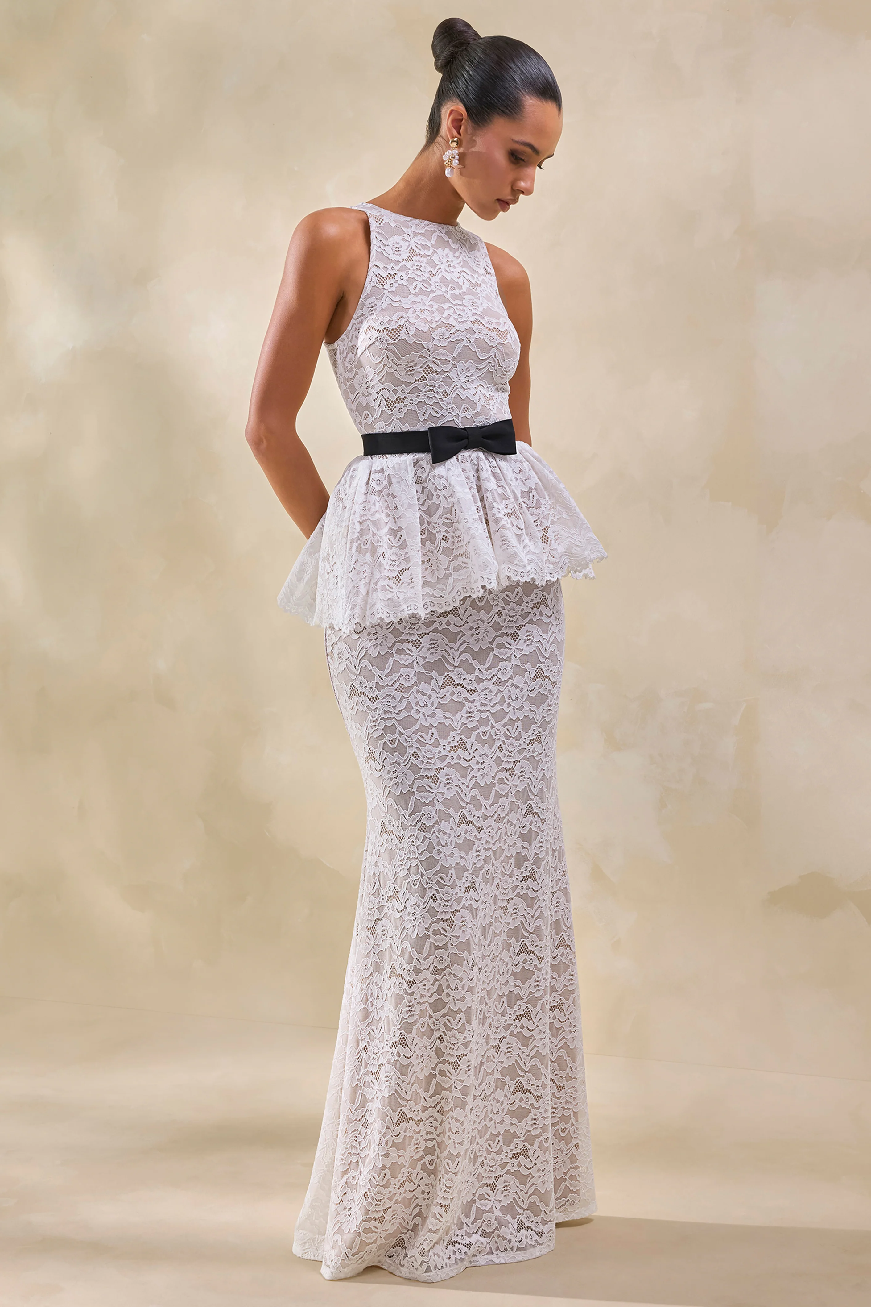 Malisse | Witte Kanten Ronde Hals Top Met Riem Detail - Image 5