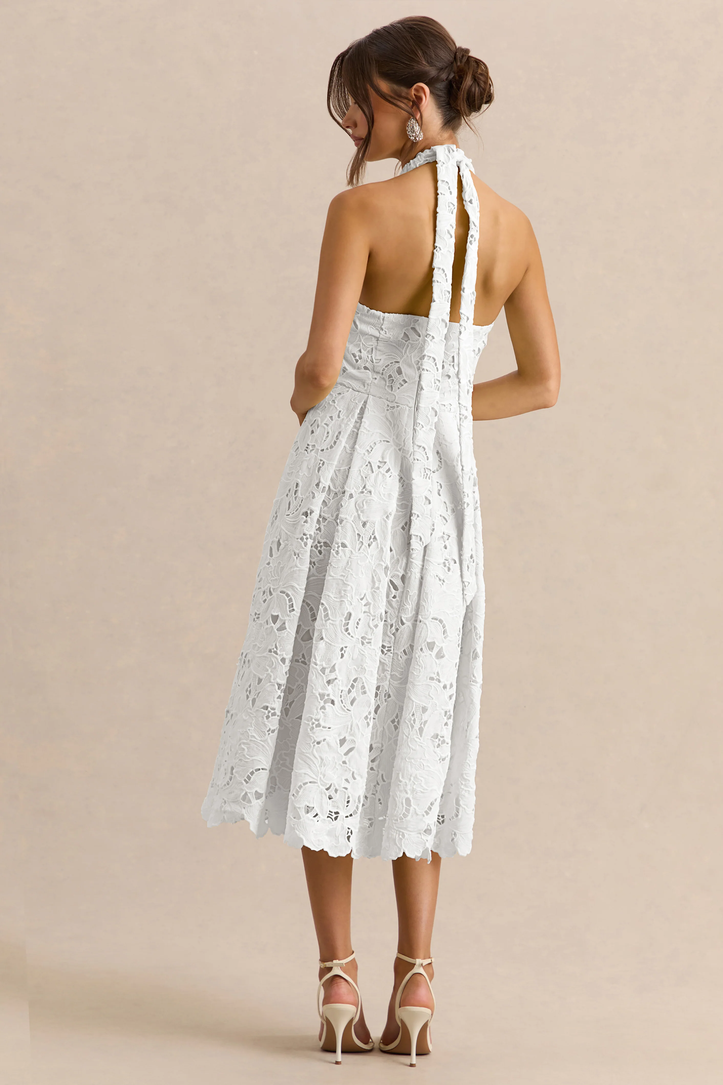 Maribel | Witte Kanten Midi Jurk Met Diepe V-Hals - Image 2