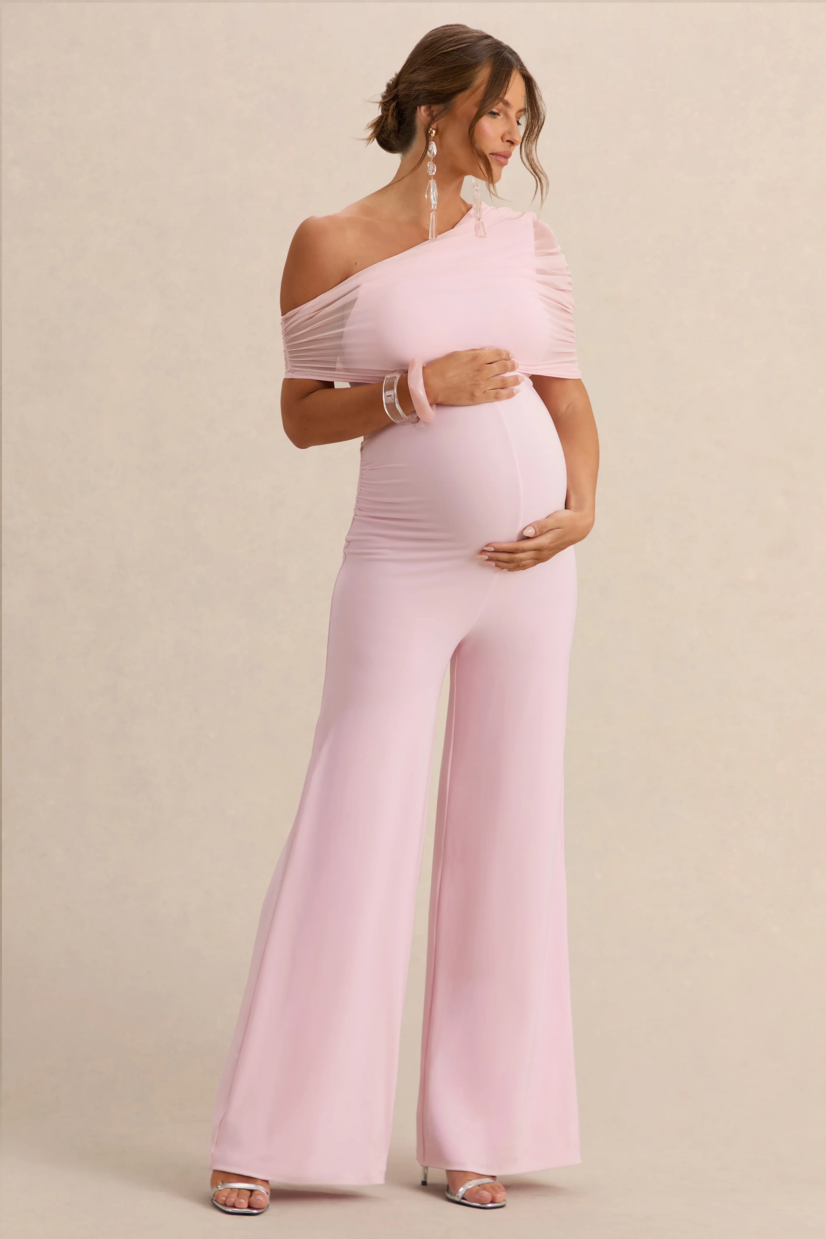 Mariska | Licht Roze Zwangerschaps Jumpsuit Met Asymmetrische Hals En Ceintuurdetail - Image 4