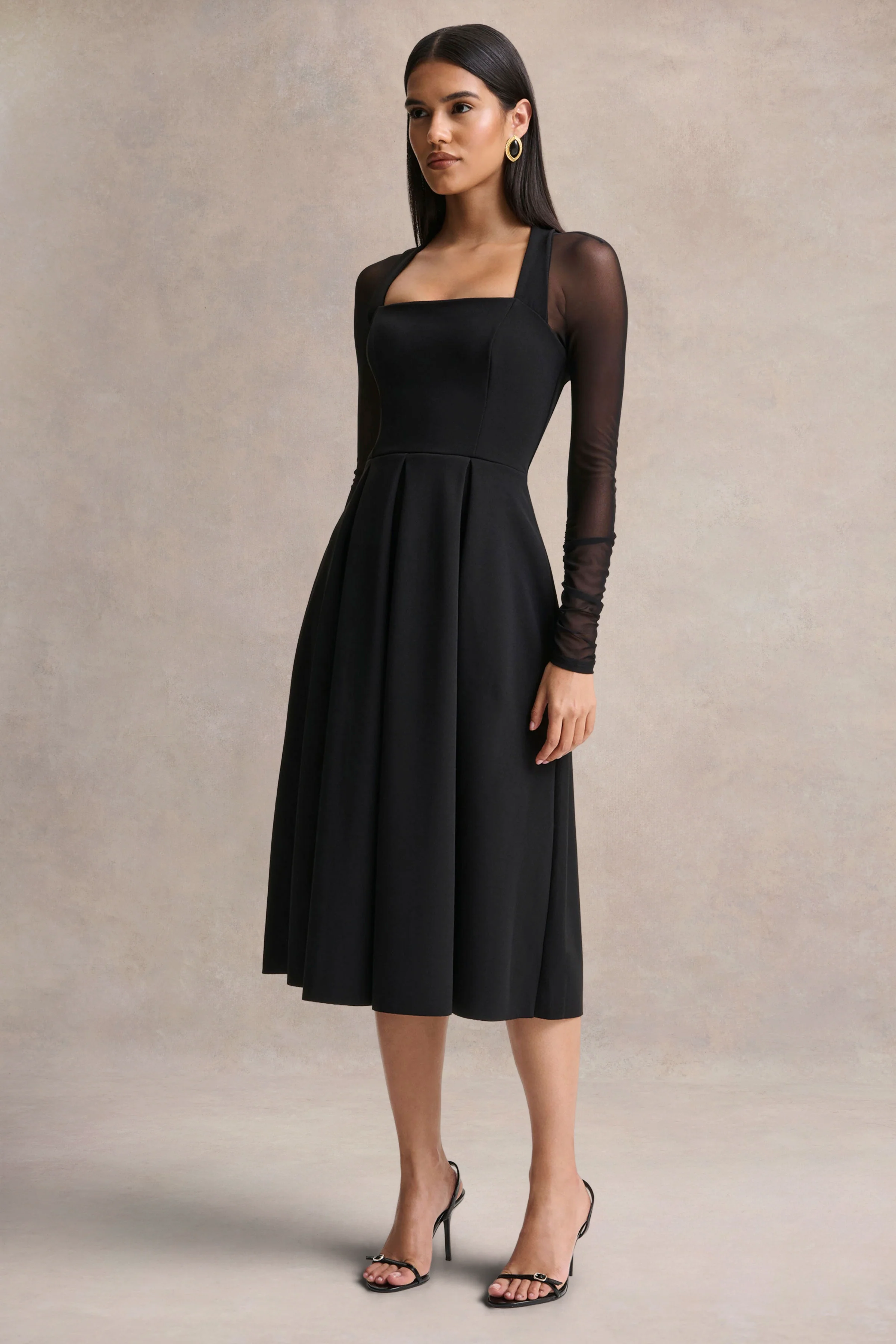 Melinda | Zwarte Vierkante Hals Midi Jurk Met Mesh Details - Image 6