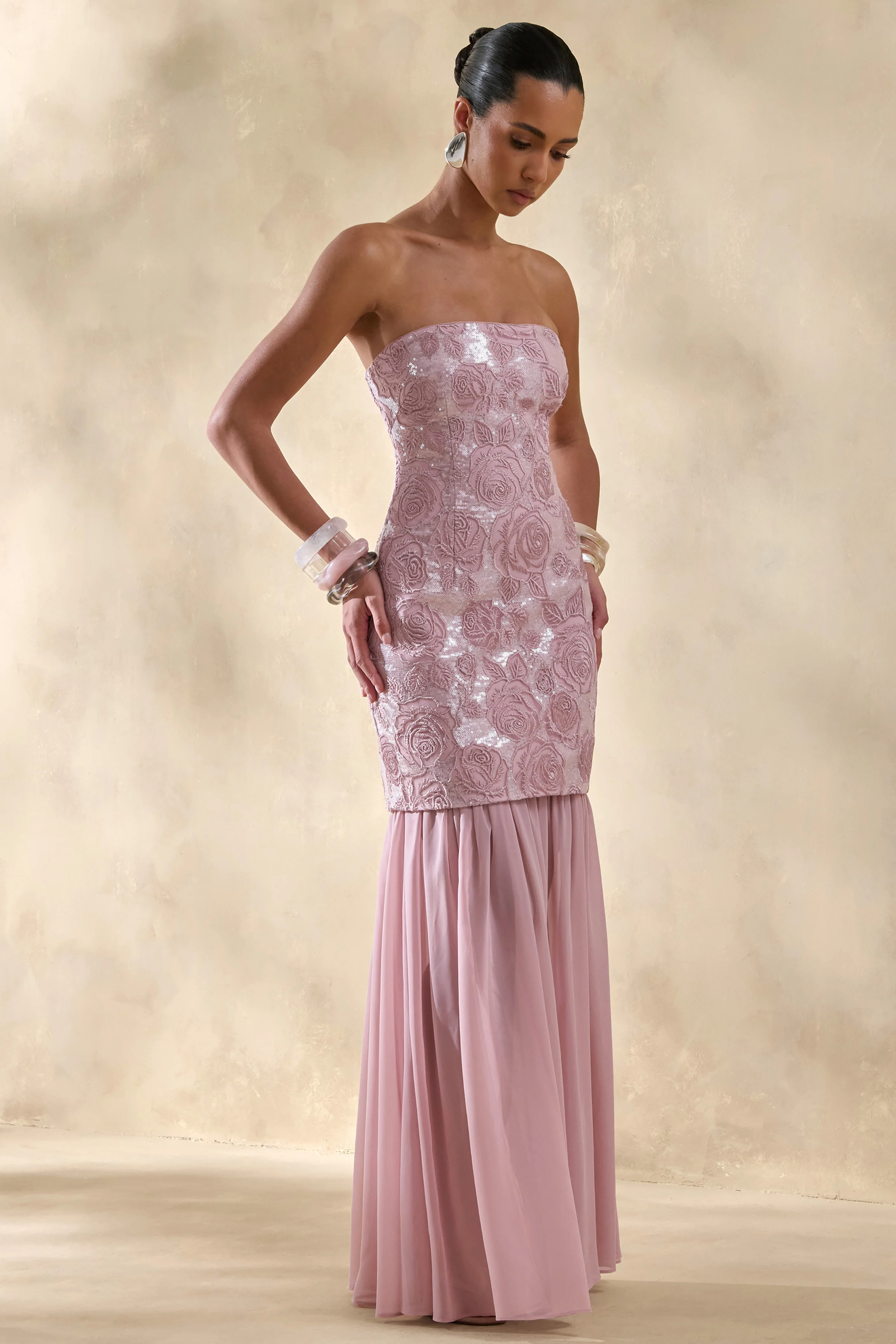 Meraly | Roze Paillette Bandeau Maxi Jurk Met Sjaal Detail - Image 4