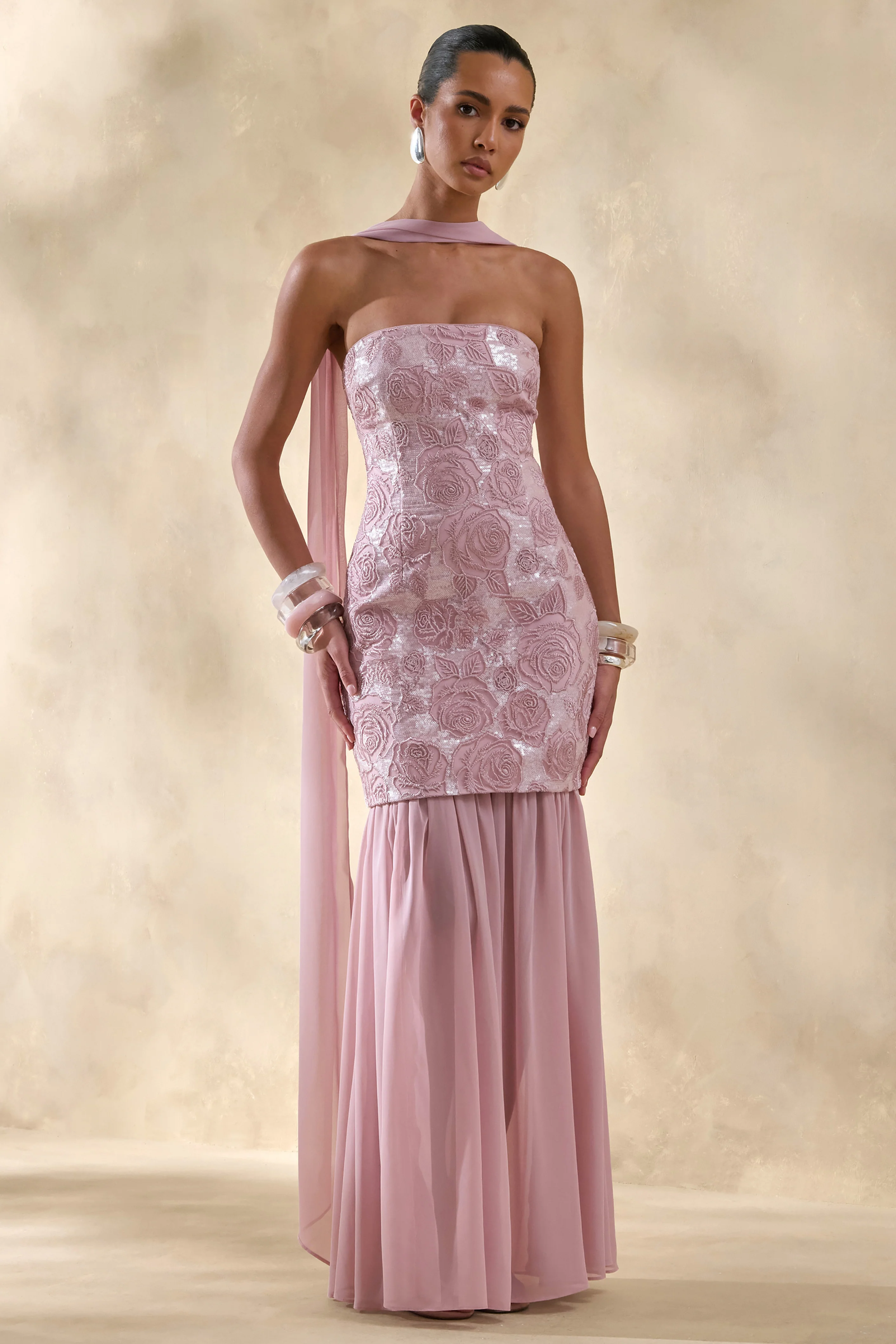Meraly | Roze Paillette Bandeau Maxi Jurk Met Sjaal Detail - Image 5
