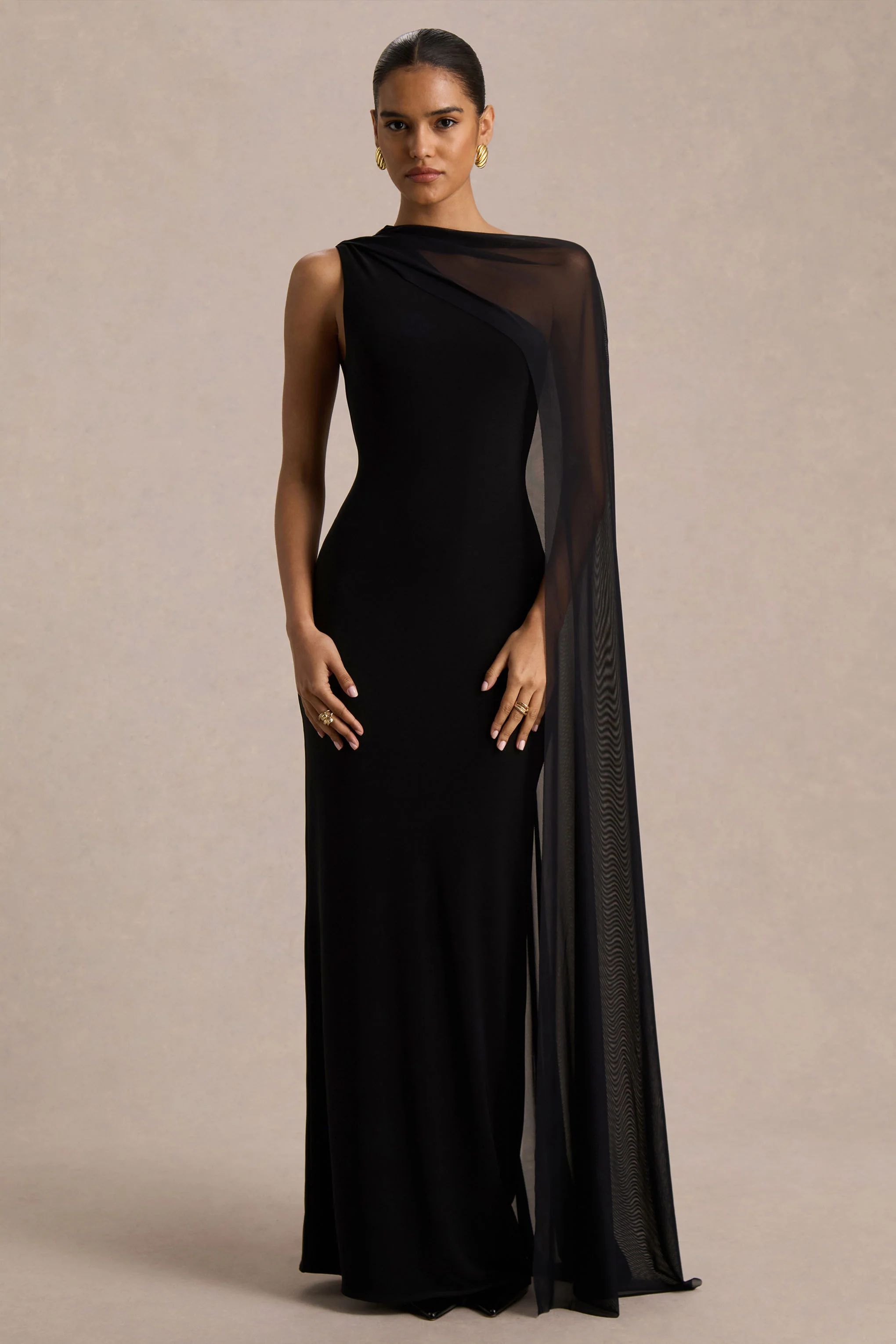 Mirelle | Zwarte Asymmetrische Hals Maxi Jurk Met Transparante Cape‑Mouwen