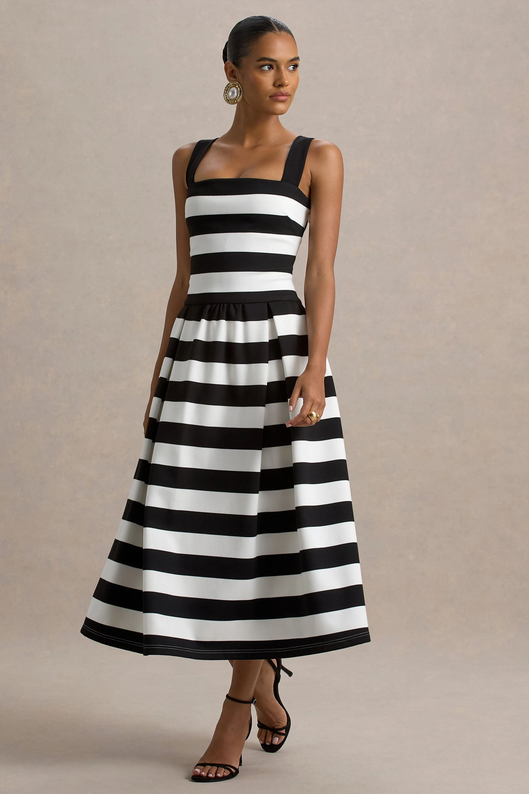 Monte Carlo | Zwart-Witte Gestreepte Vierkante Hals Midi Jurk Met Verlaagde Taille - Image 6