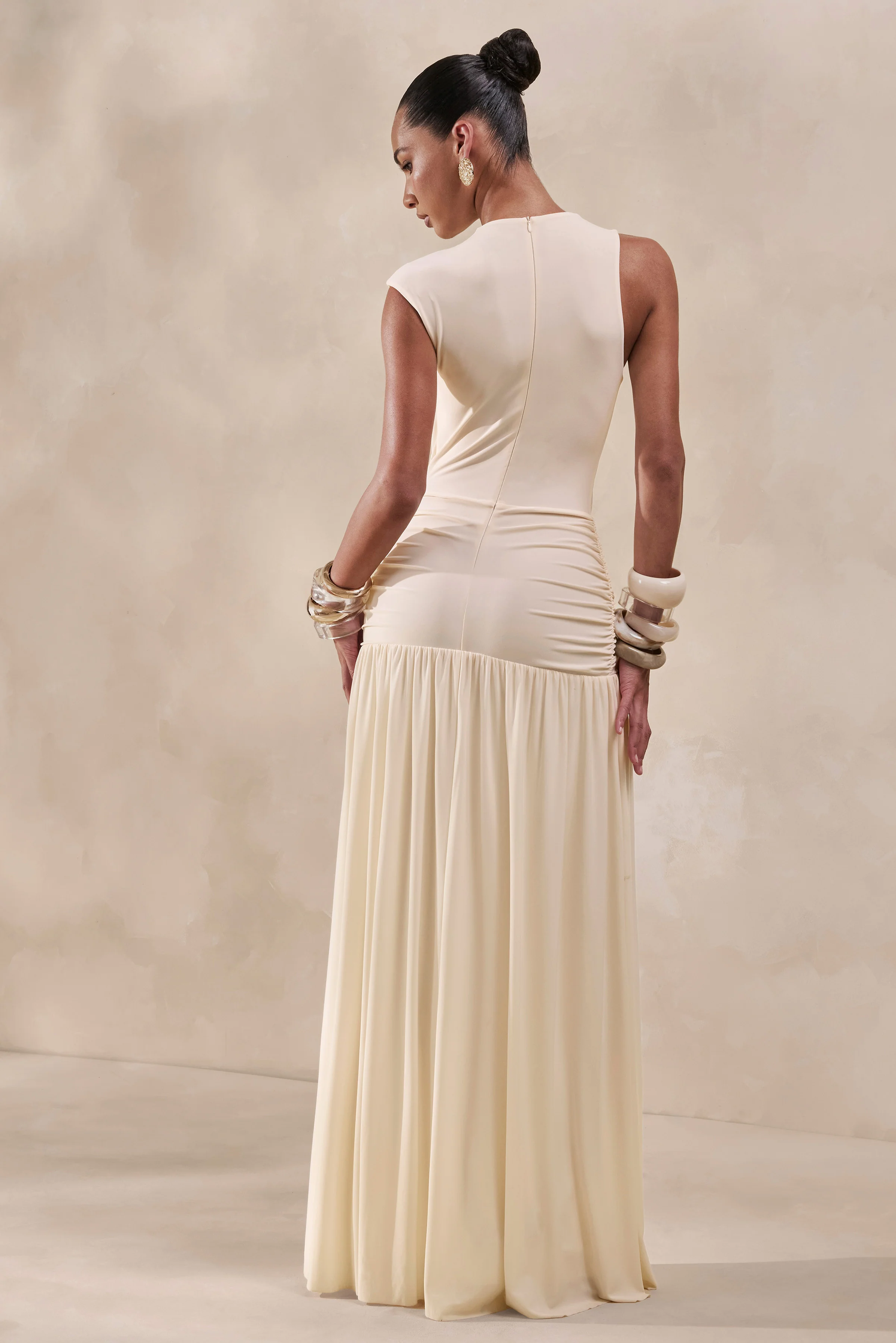 Myssara | Crème Maxi Jurk Met Hoge Hals En Gerimpelde Details - Image 3