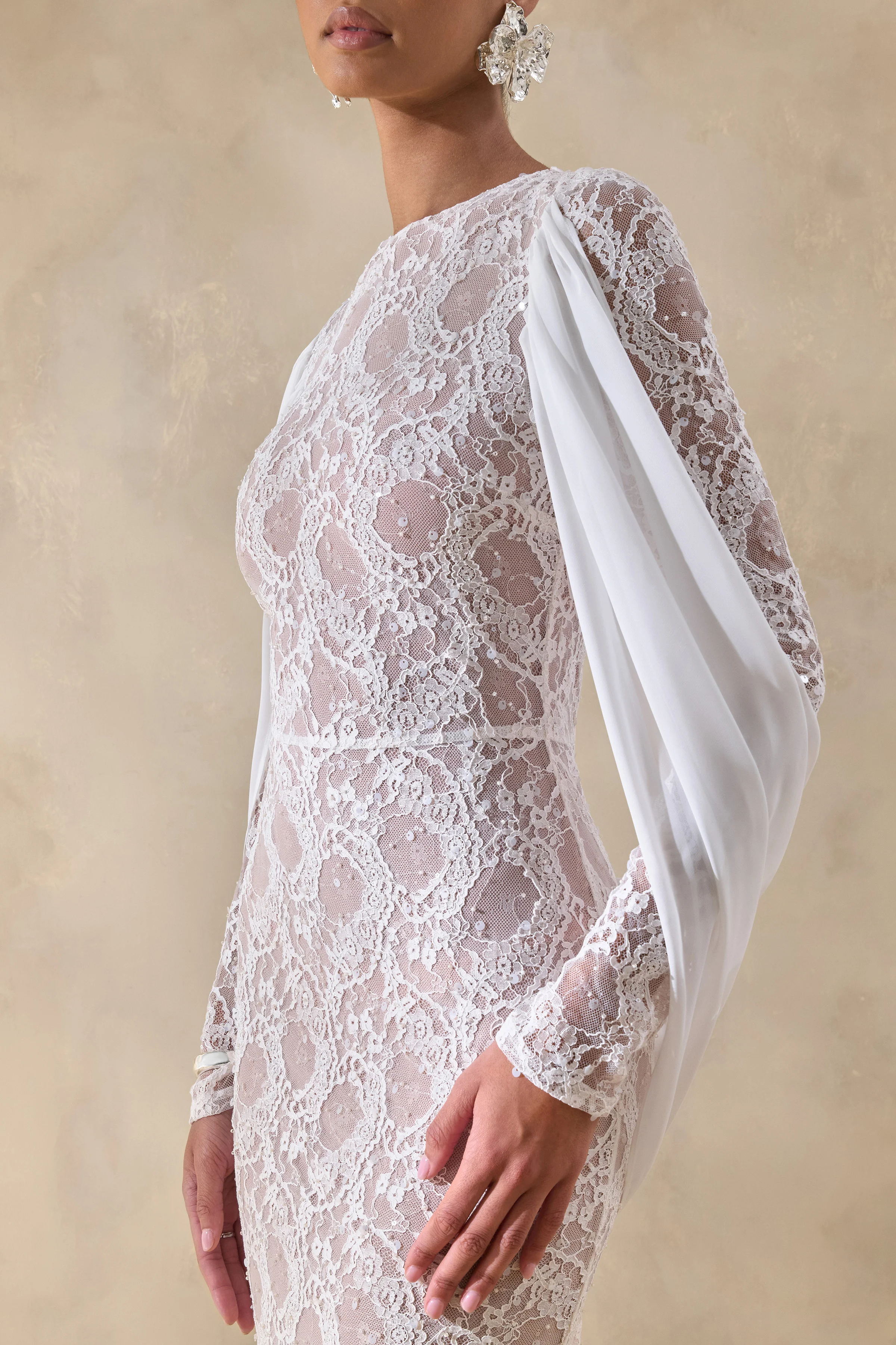 Nabina | Witte Kanten Maxi Jurk met Ronde Hals En Draperend Detail Op De Rug - Image 3