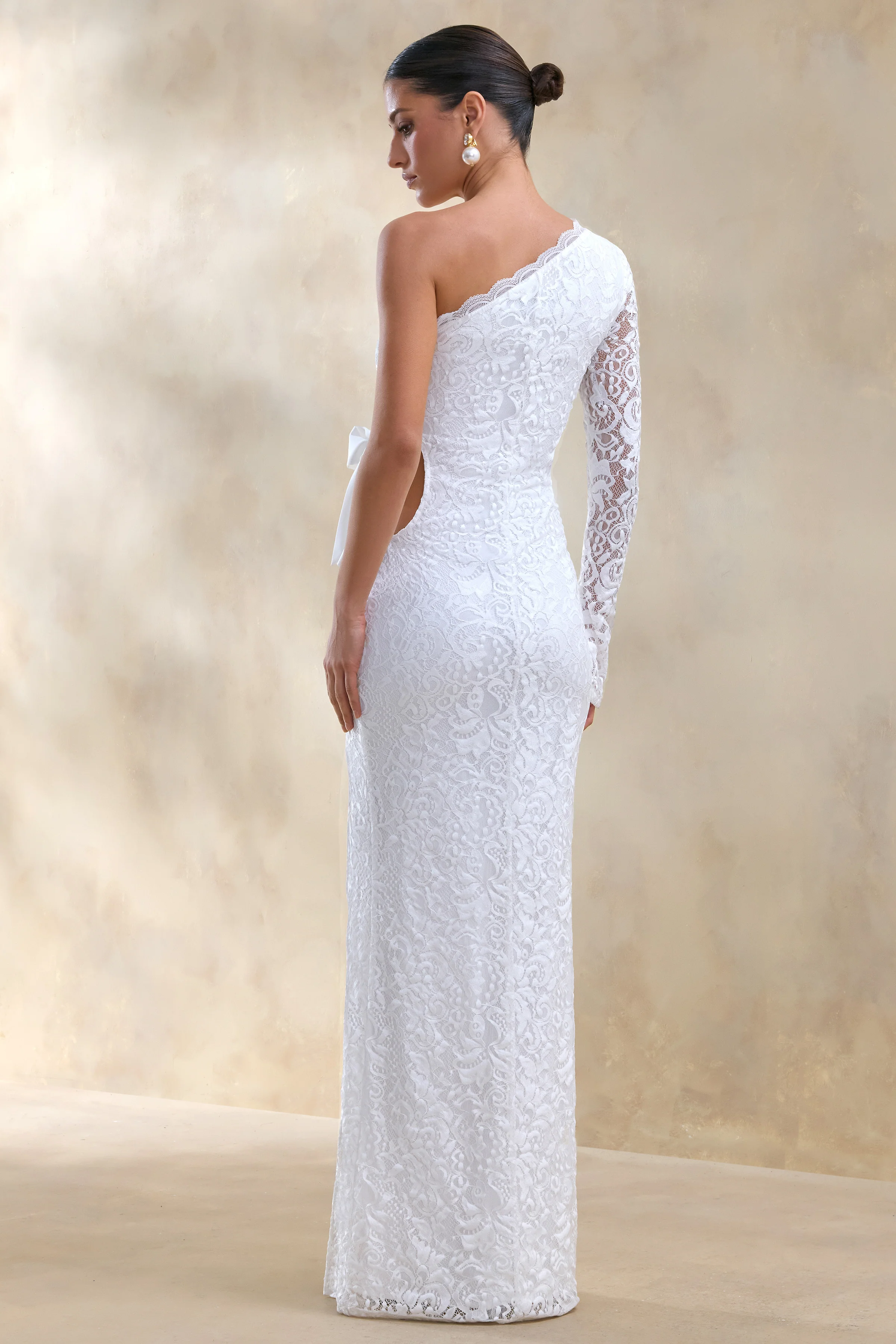 Norna | Witte Kanten Asymmetrische Hals Maxi Jurk met Uitsijding en Strik Detail - Image 2