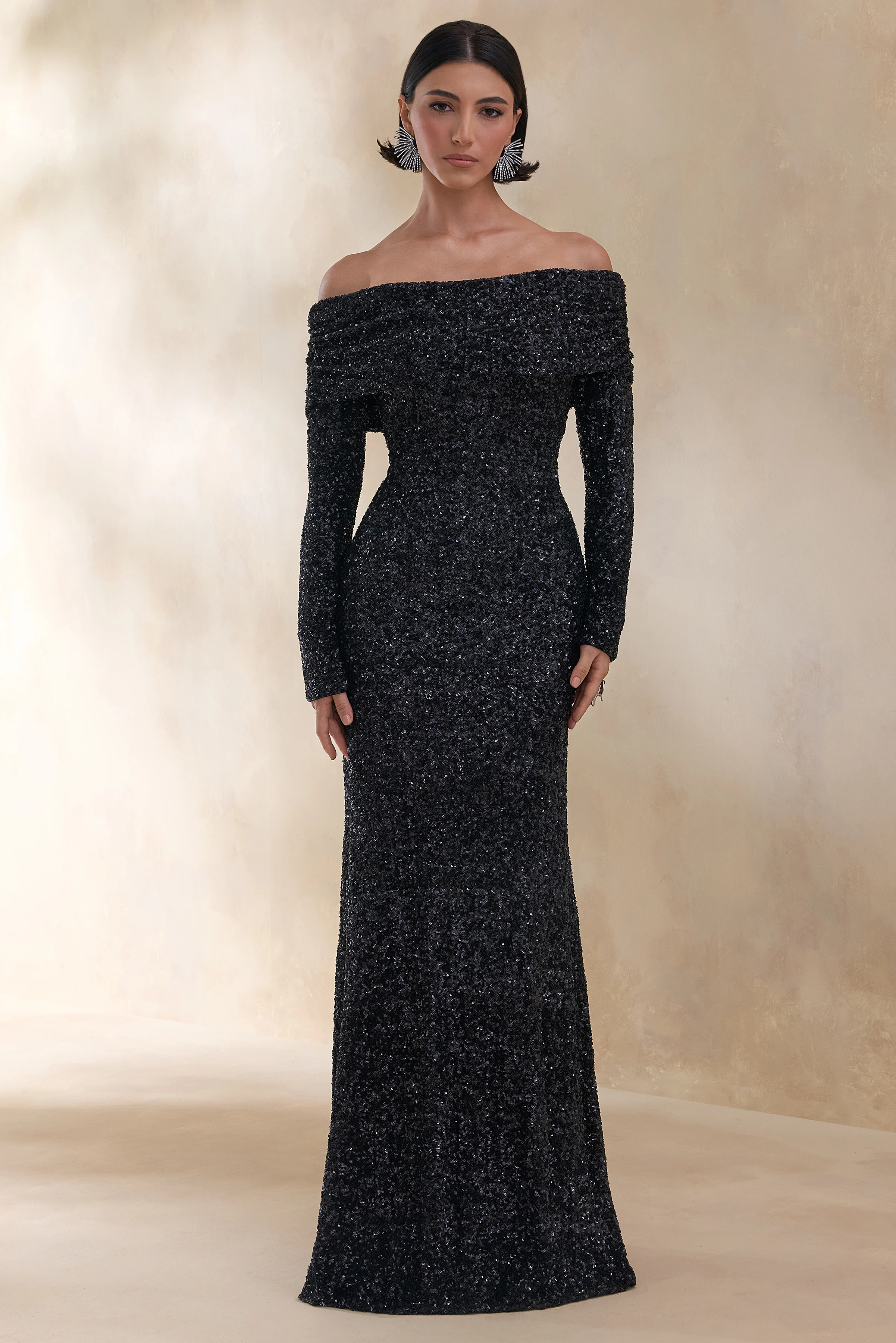Obsession | Zwarte Pailletten Bardot Hals Maxi Jurk Met Lange Mouwen