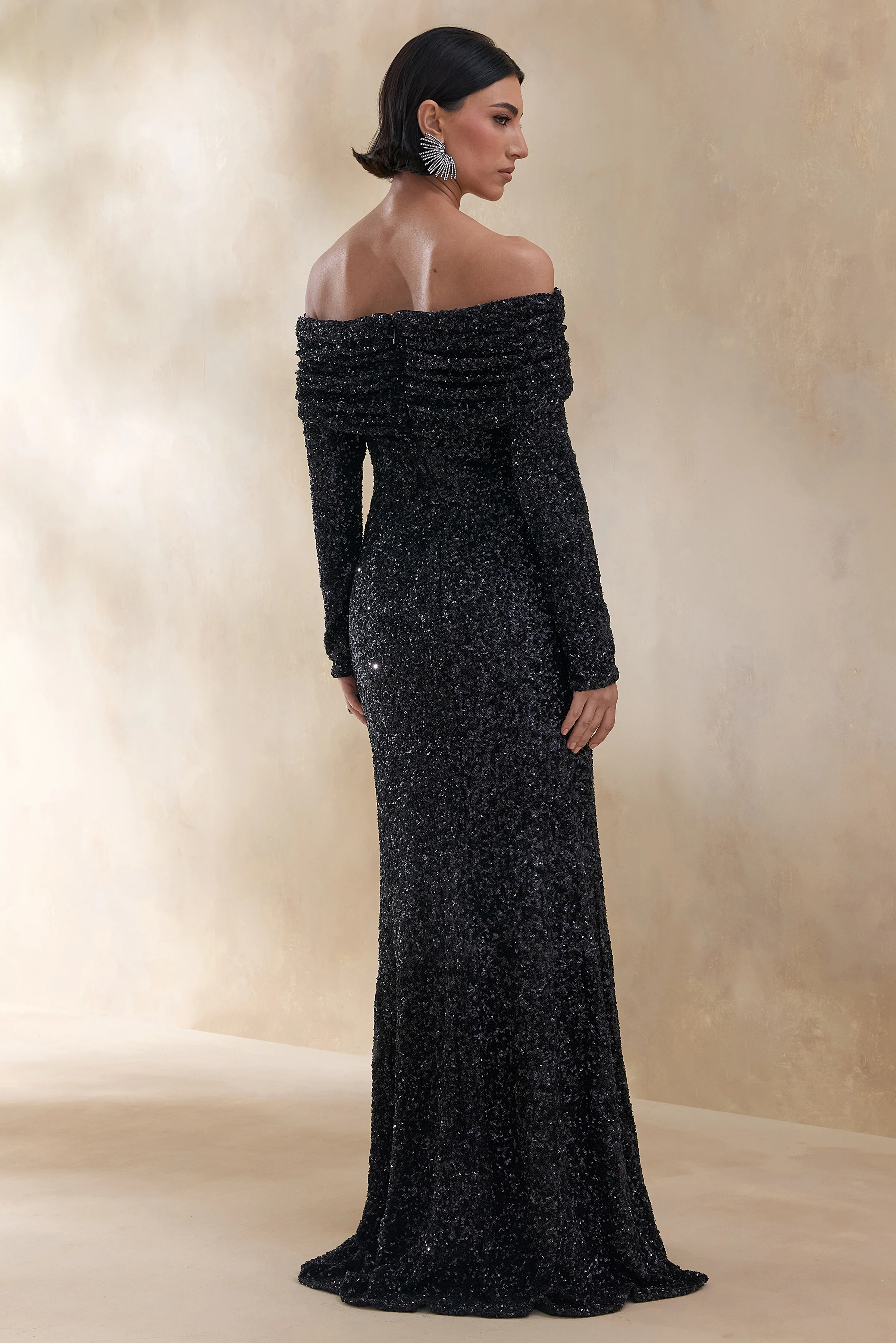 Obsession | Zwarte Pailletten Bardot Hals Maxi Jurk Met Lange Mouwen - Image 2