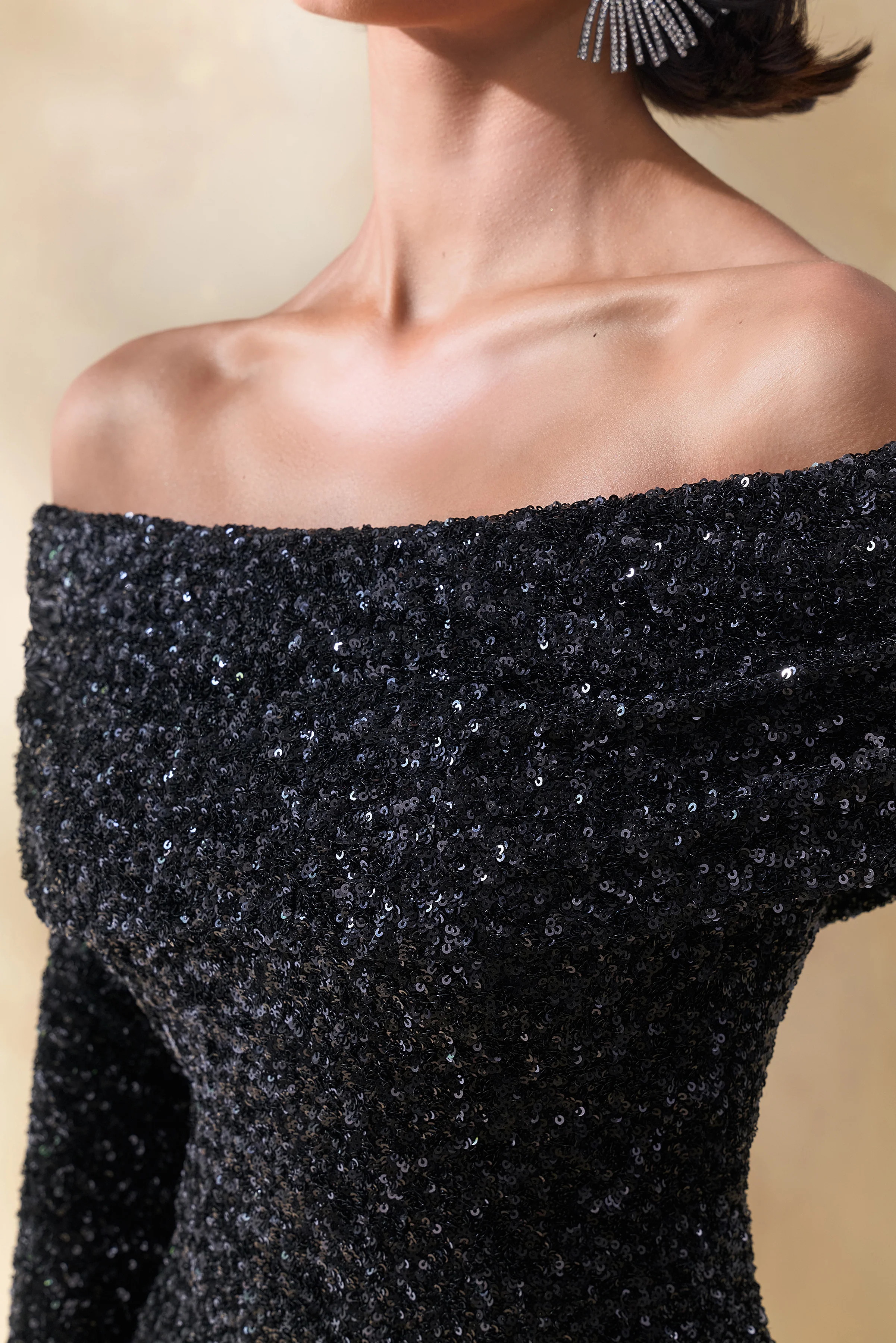 Obsession | Zwarte Pailletten Bardot Hals Maxi Jurk Met Lange Mouwen - Image 6