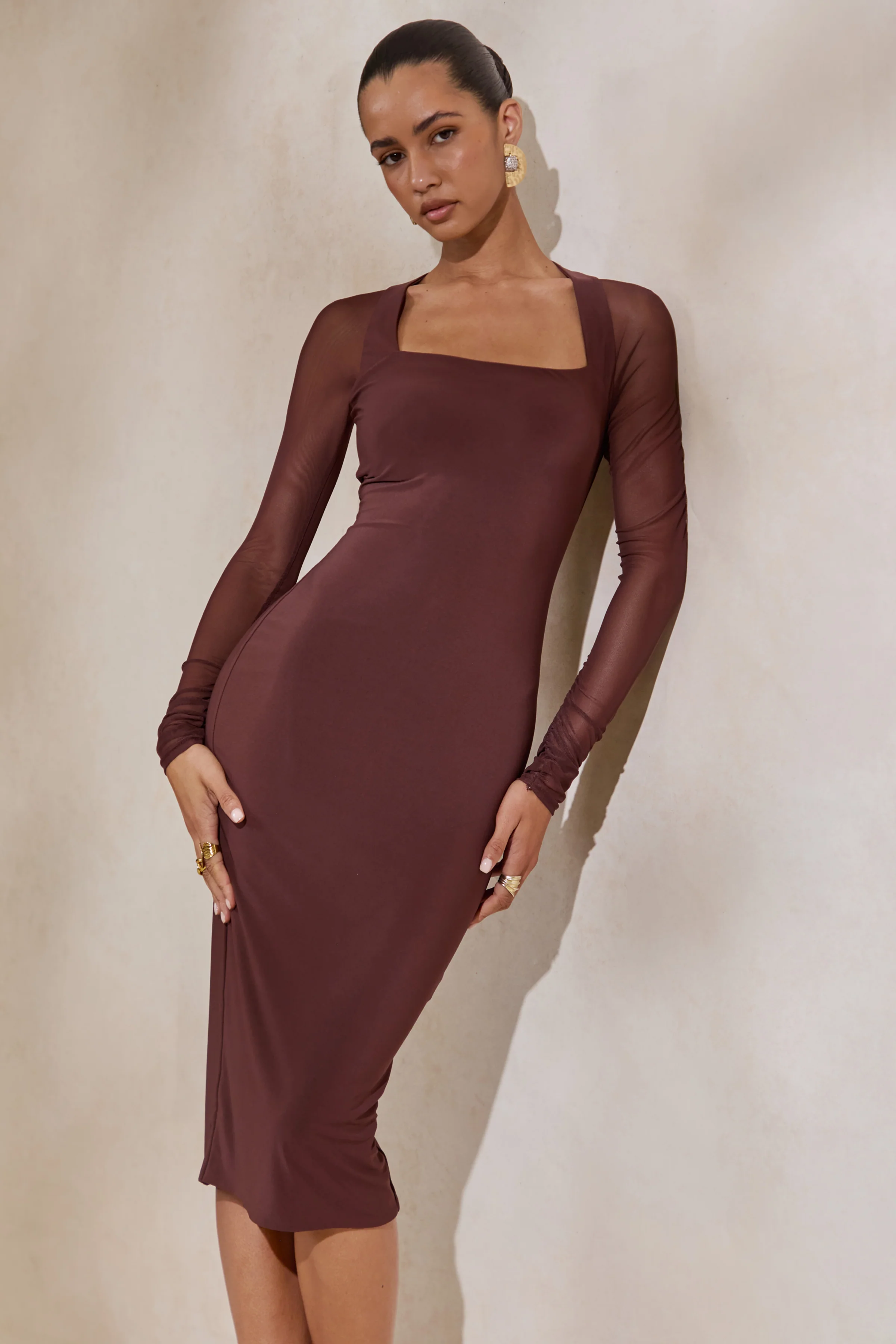 Off Track | Bruine Bodycon Midi Jurk met Doorschijnende Mouwen - Image 3