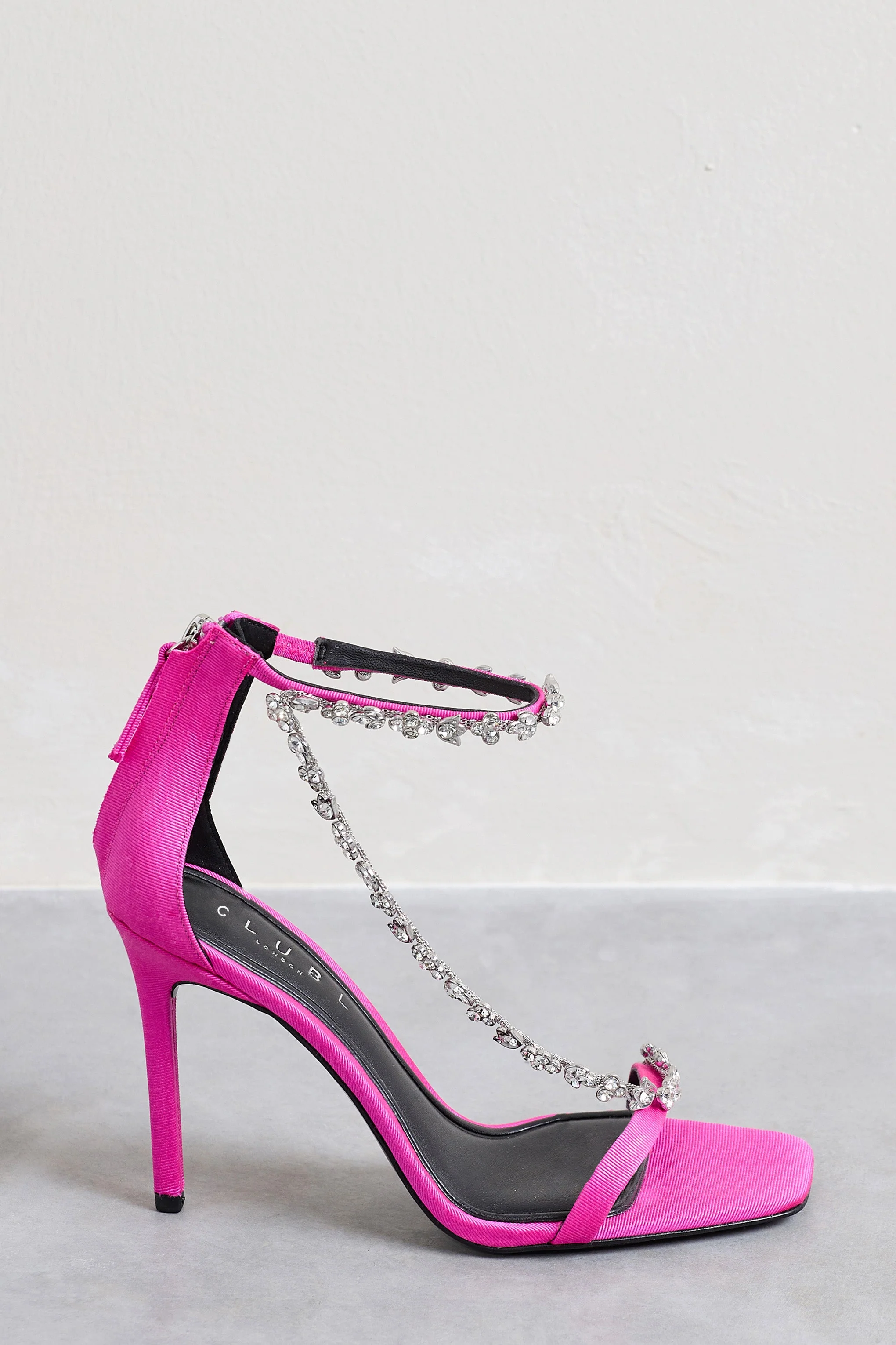 Oh Please | Roze Hoge Sandalen Hakken Met Strikbandjes En Diamanten Kettingen - Image 3