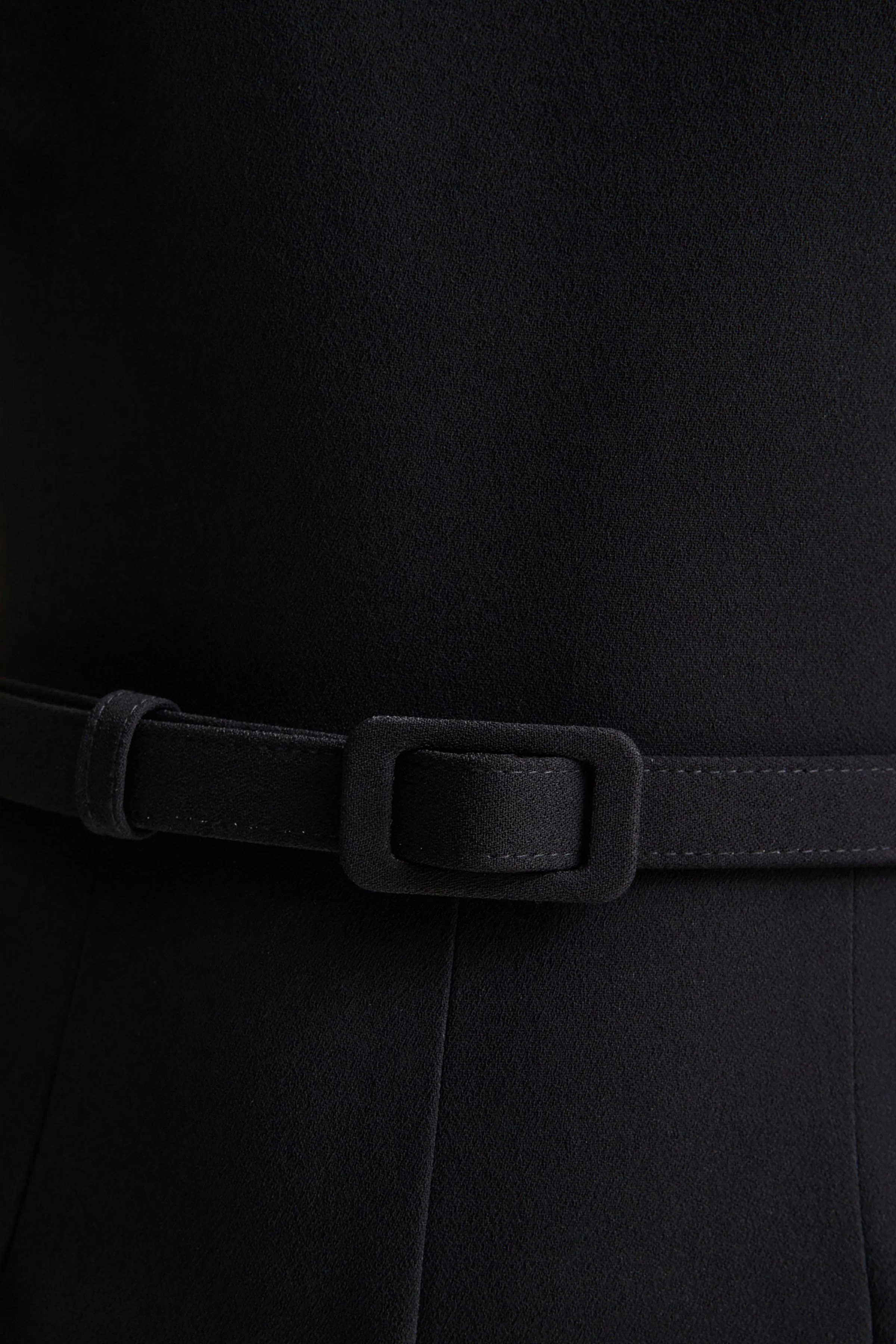 Orlina | Zwarte Hoge Hals Jumpsuit met Kanten Details - Image 7