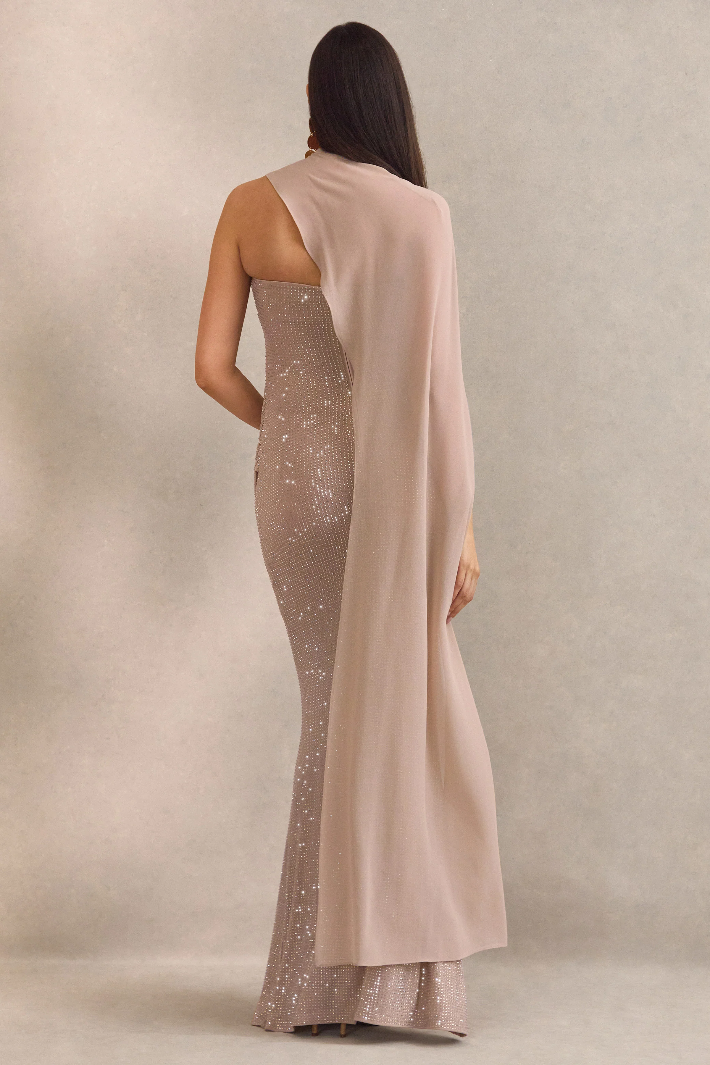 Ottoline | Champagne Zwangerschaps Maxi Jurk Met Asymmetrische Hals En Doorschijnend Cape Detail - Image 2