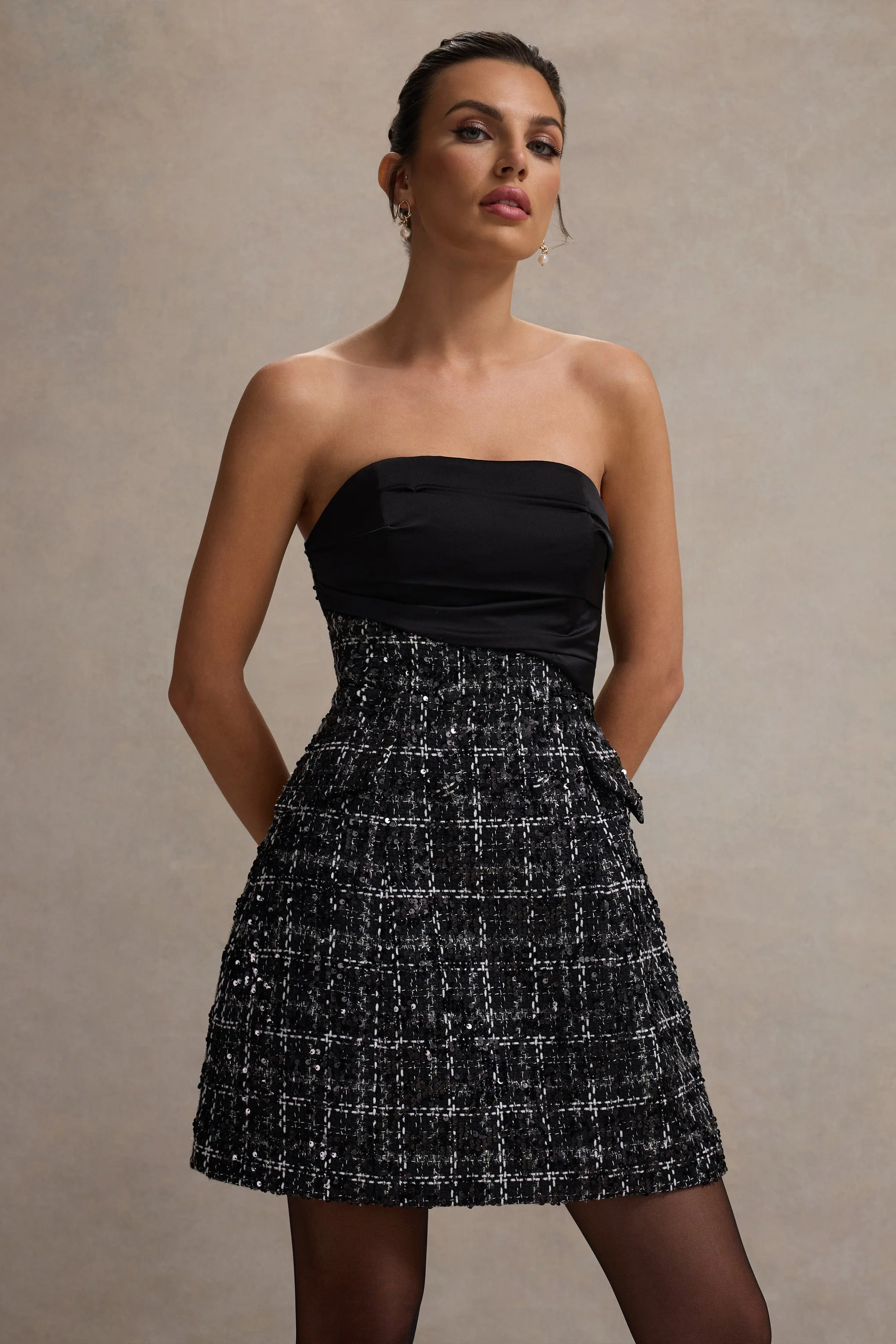 Park Avenue | Zwarte Boucle Strapless Getailleerd Mini Jurk - Image 3