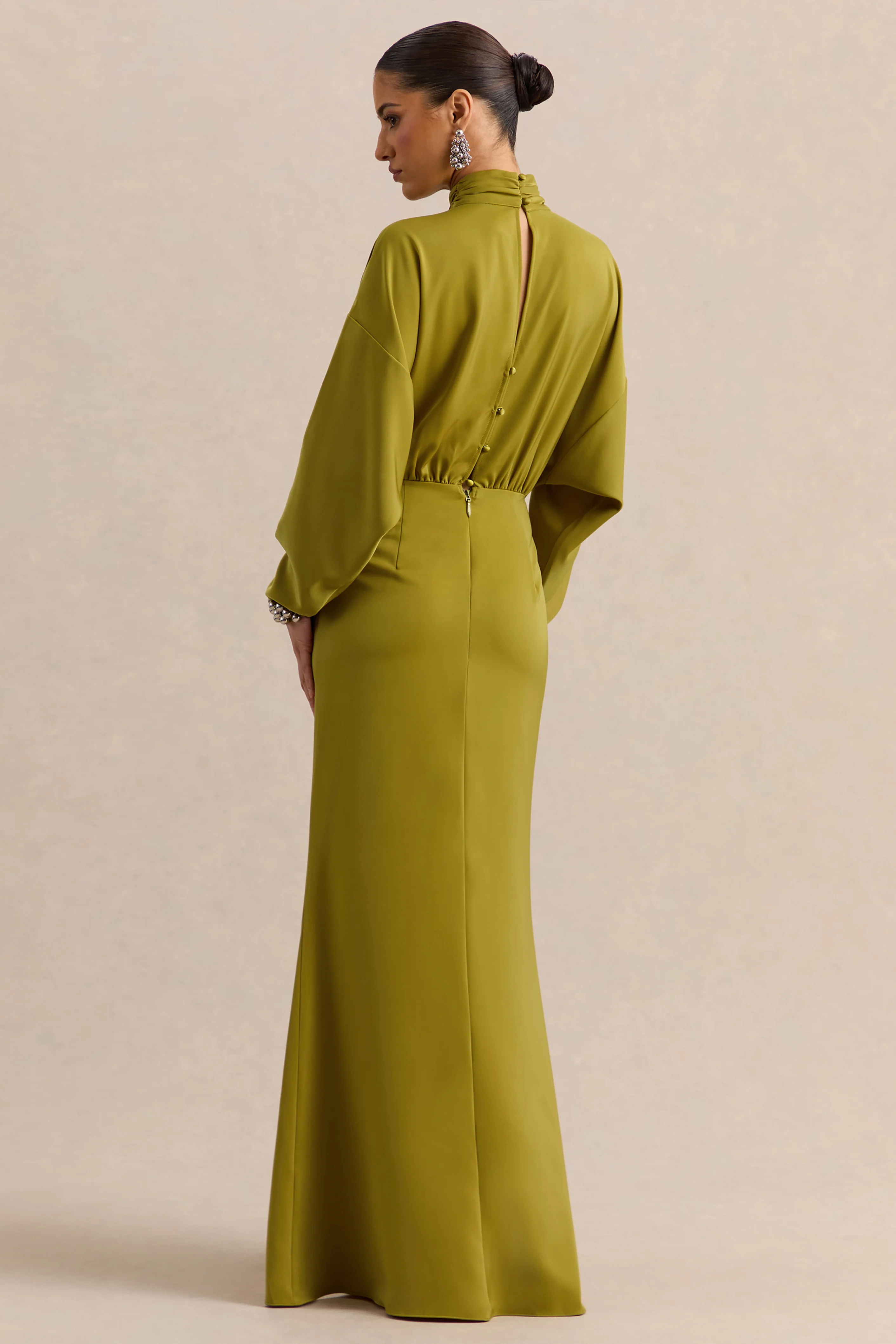 Perla | Olijfgroene Hoge Hals Maxi Jurk Met Geplooide details - Image 2