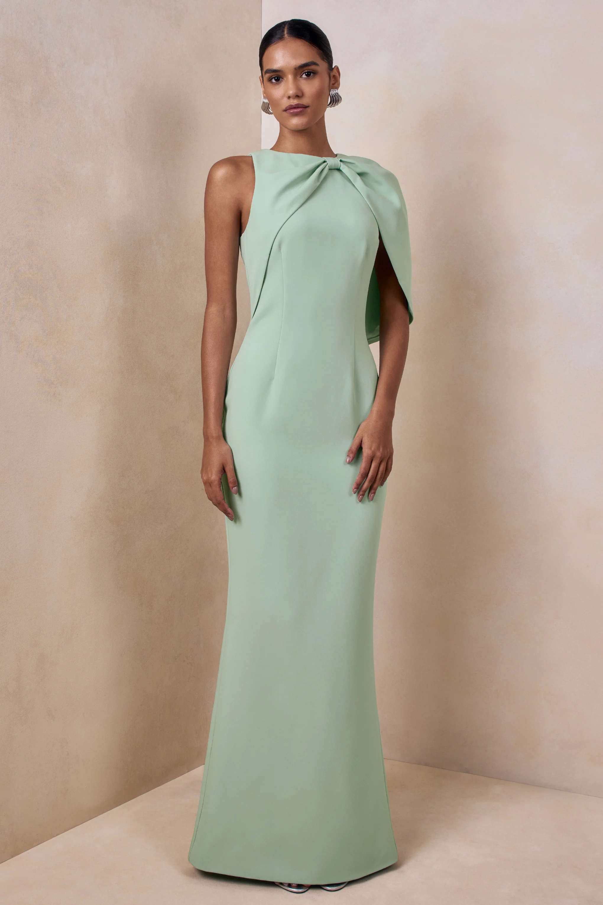 Quira | Mint Maxi Jurk Met Blote schouder En Cape Mouwen - Image 5