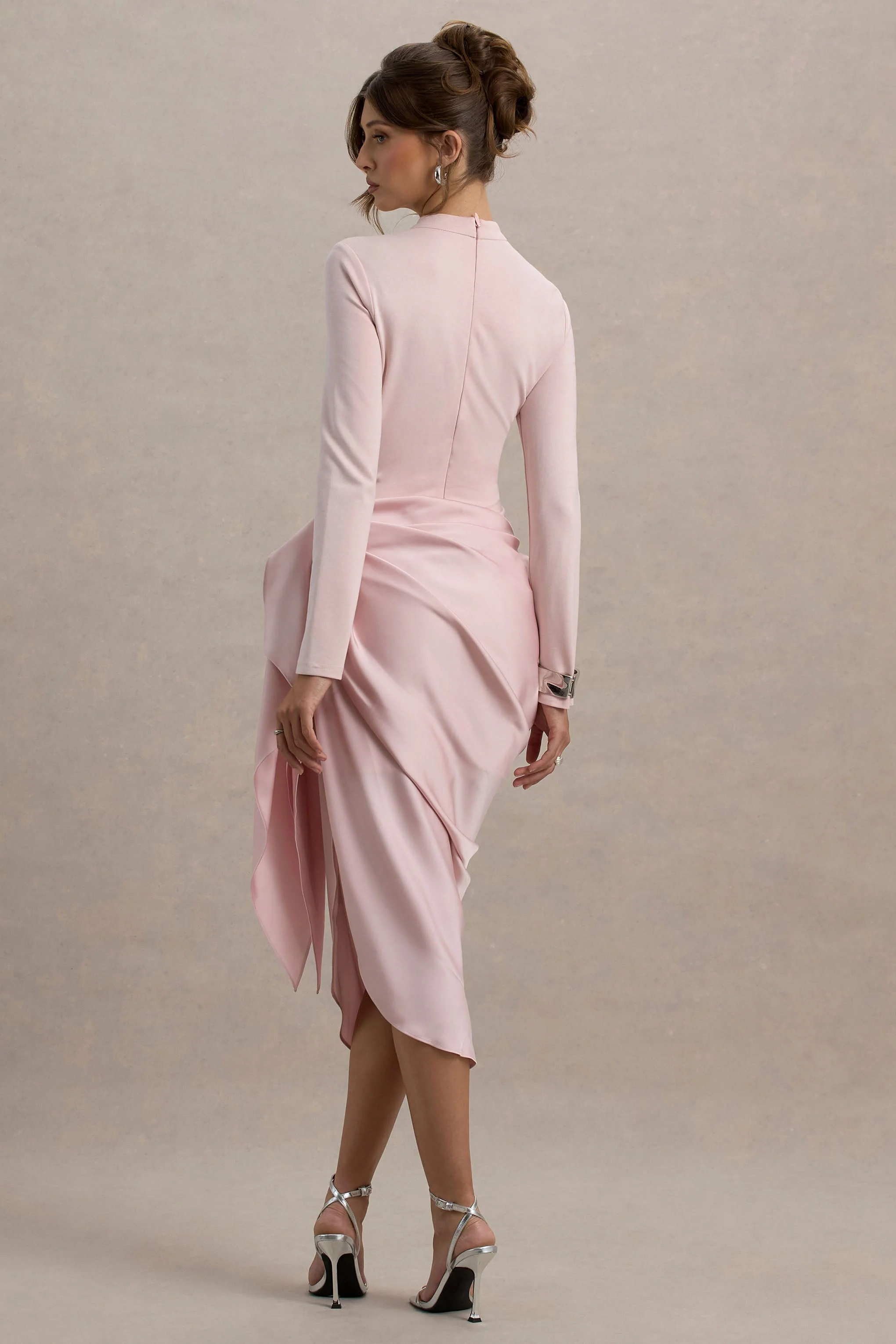 Raffie | Roze Midi Jurk Met Lange Mouwen En Satijnen Overslag Rok - Image 2