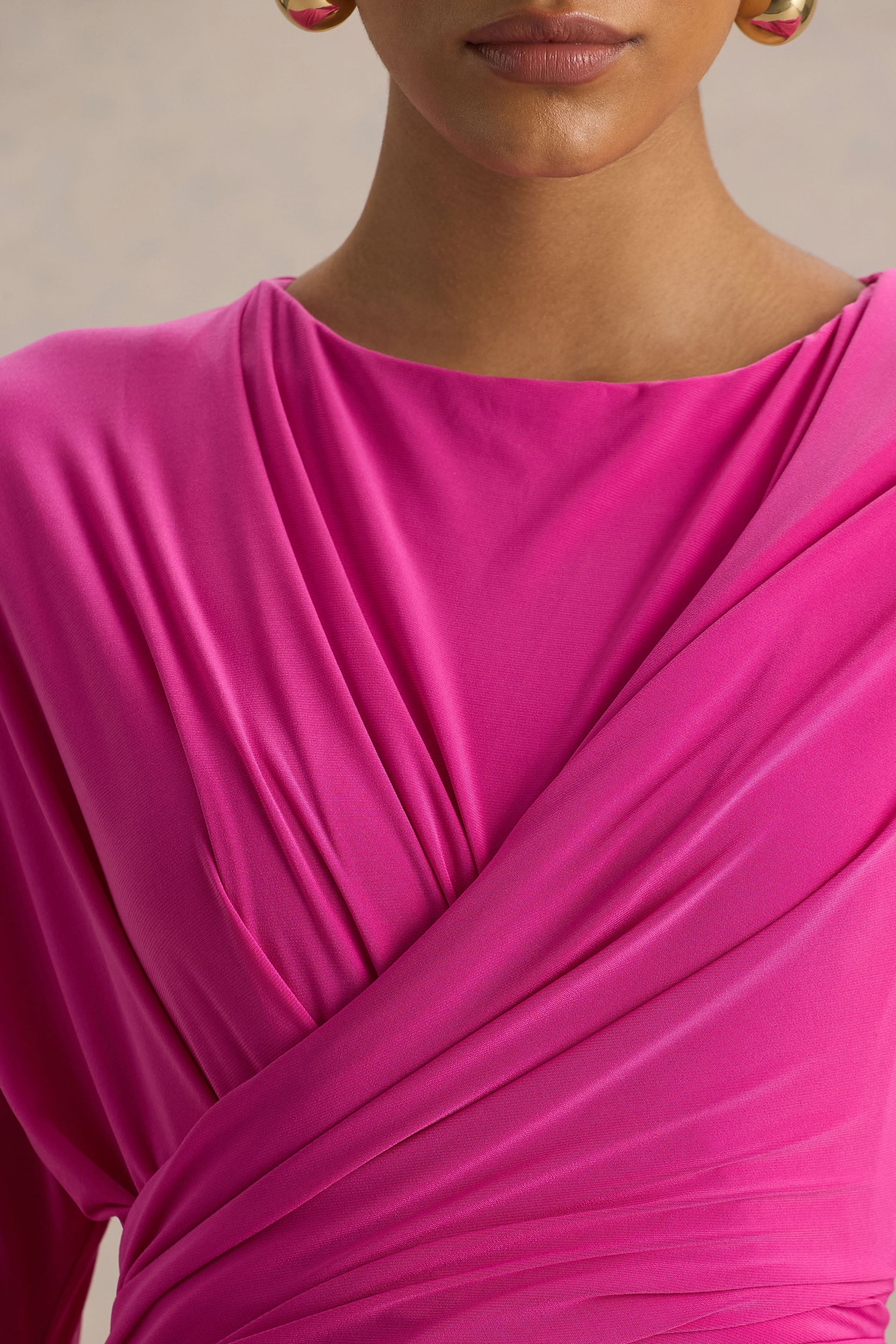 Regina | Felroze Slash Hals Draperend Maxi Jurk Met Overslag - Image 6