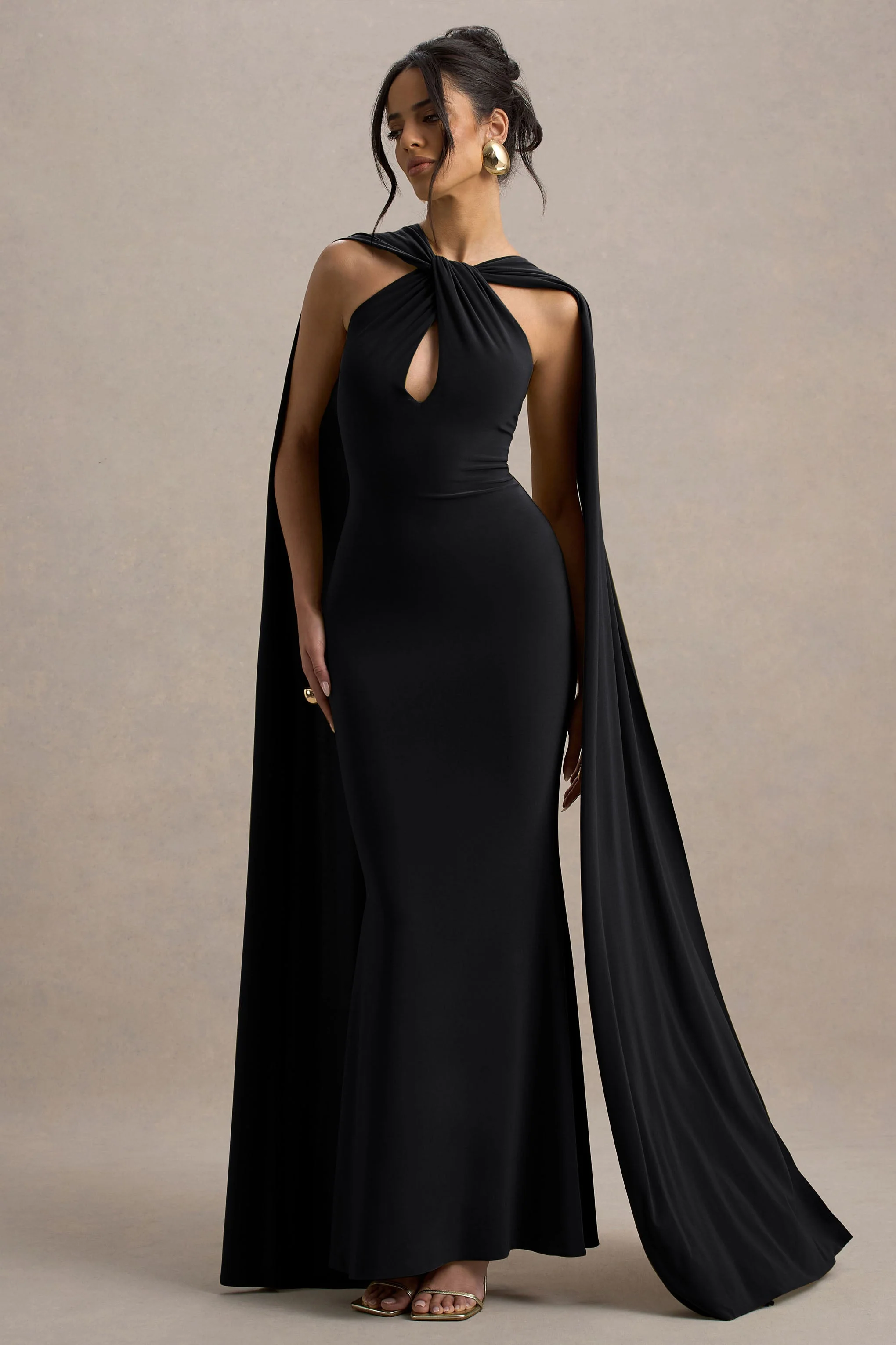 Rhoda | Zwarte Gedraaide Halter Nek Maxi Jurk Met Cape - Image 5