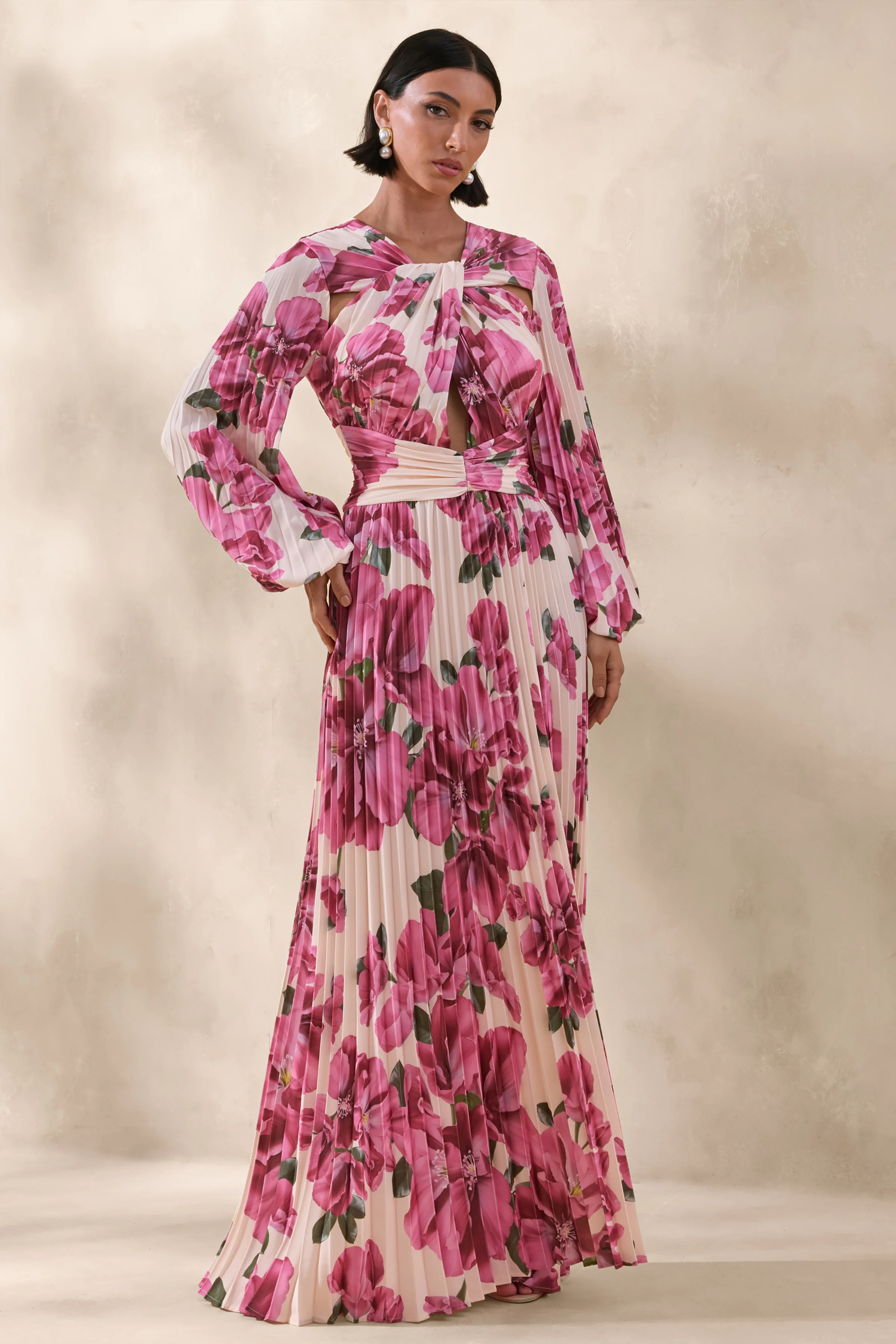 Rionna | Roze Hibiscus Bloemenprint Hoge Hals Maxi Jurk Met Cut-Out Details
