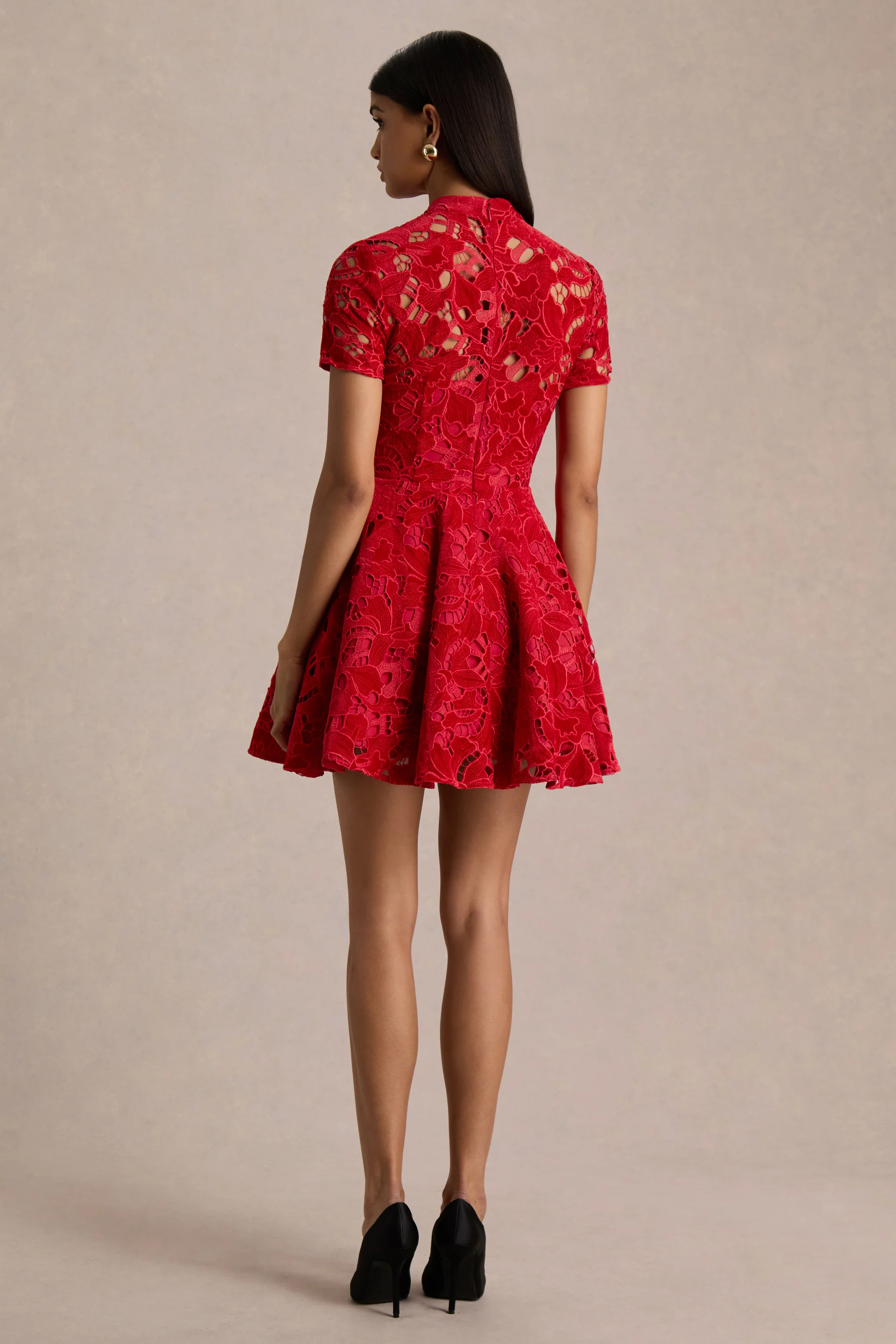 Roam | Rode Kant Hoge Hals Mini Jurk - Image 2