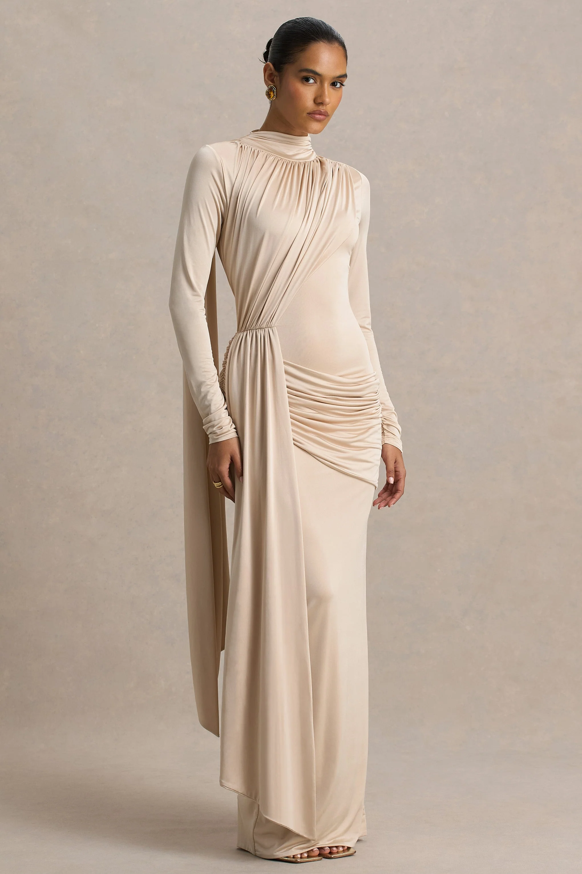 Romi | Champagne Hoge Hals Maxi Jurk Met Gerimpeld Details - Image 5
