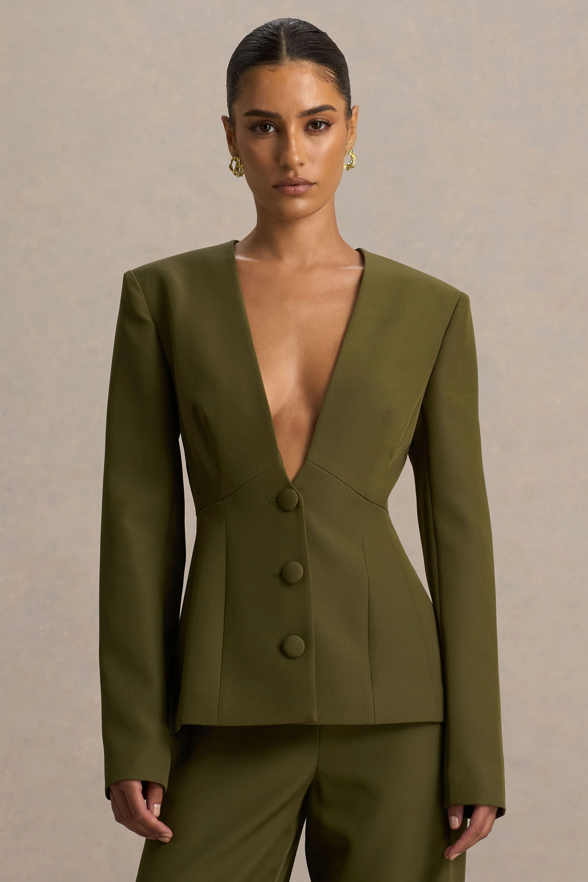 Rosalina | Olijfgroene Getailleerde Blazer Met  Extreme V-hals