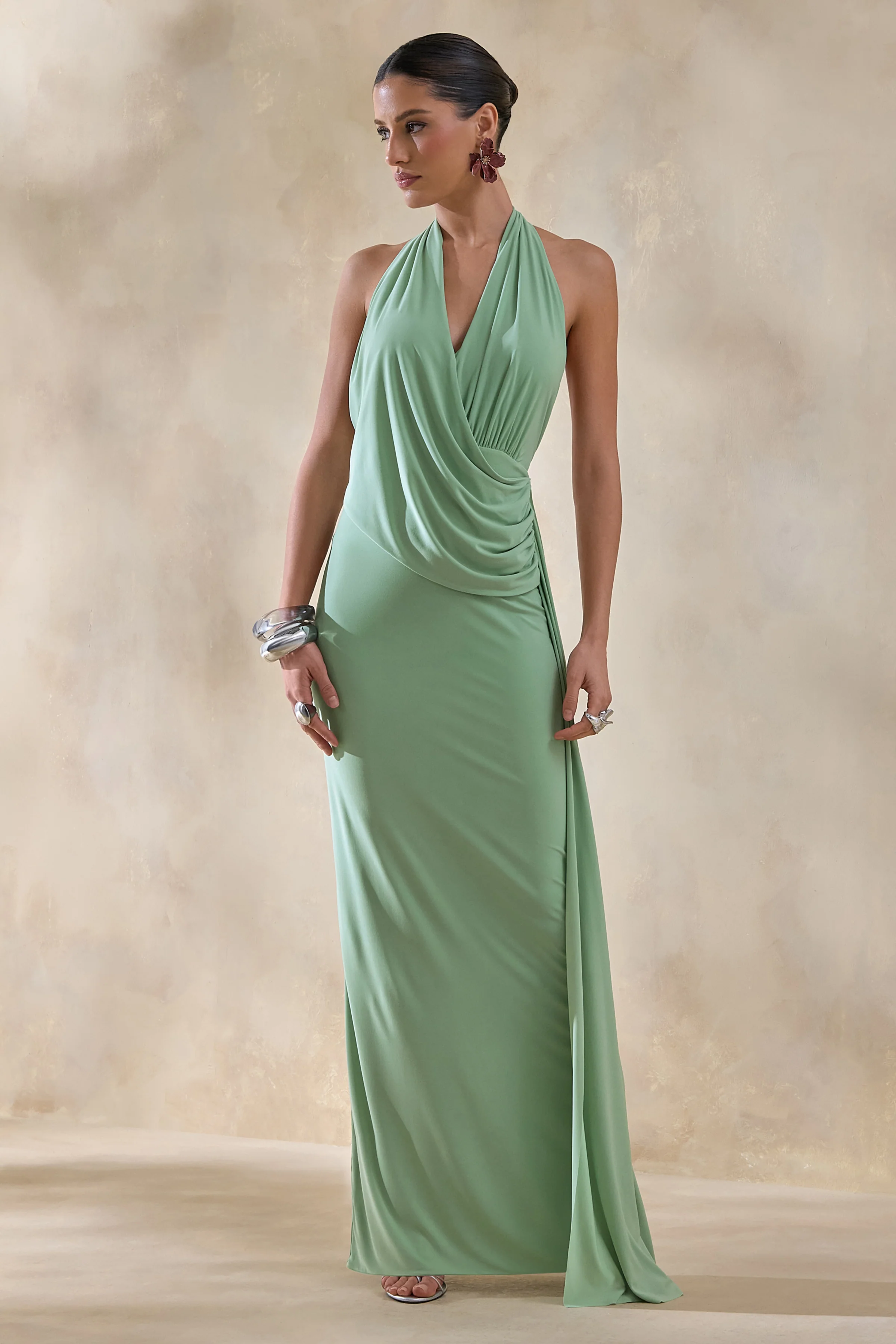 Rosina | Saliegroene Halternek Draperende Maxi Jurk Met Ceintuur - Image 4