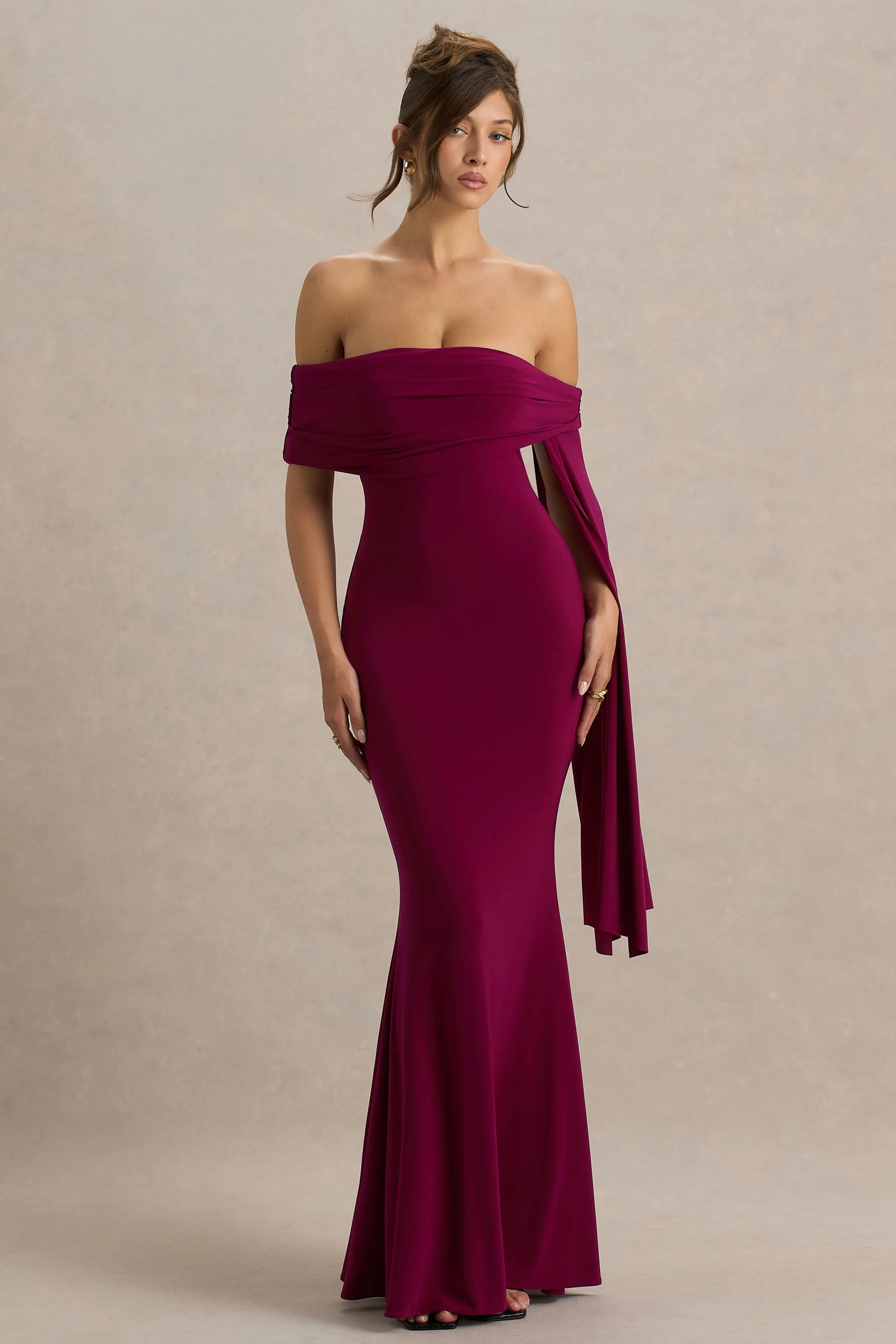 Saffina | Bordeaux Bardot Hals Maxi Jurk Met Sjerp Detail - Image 5