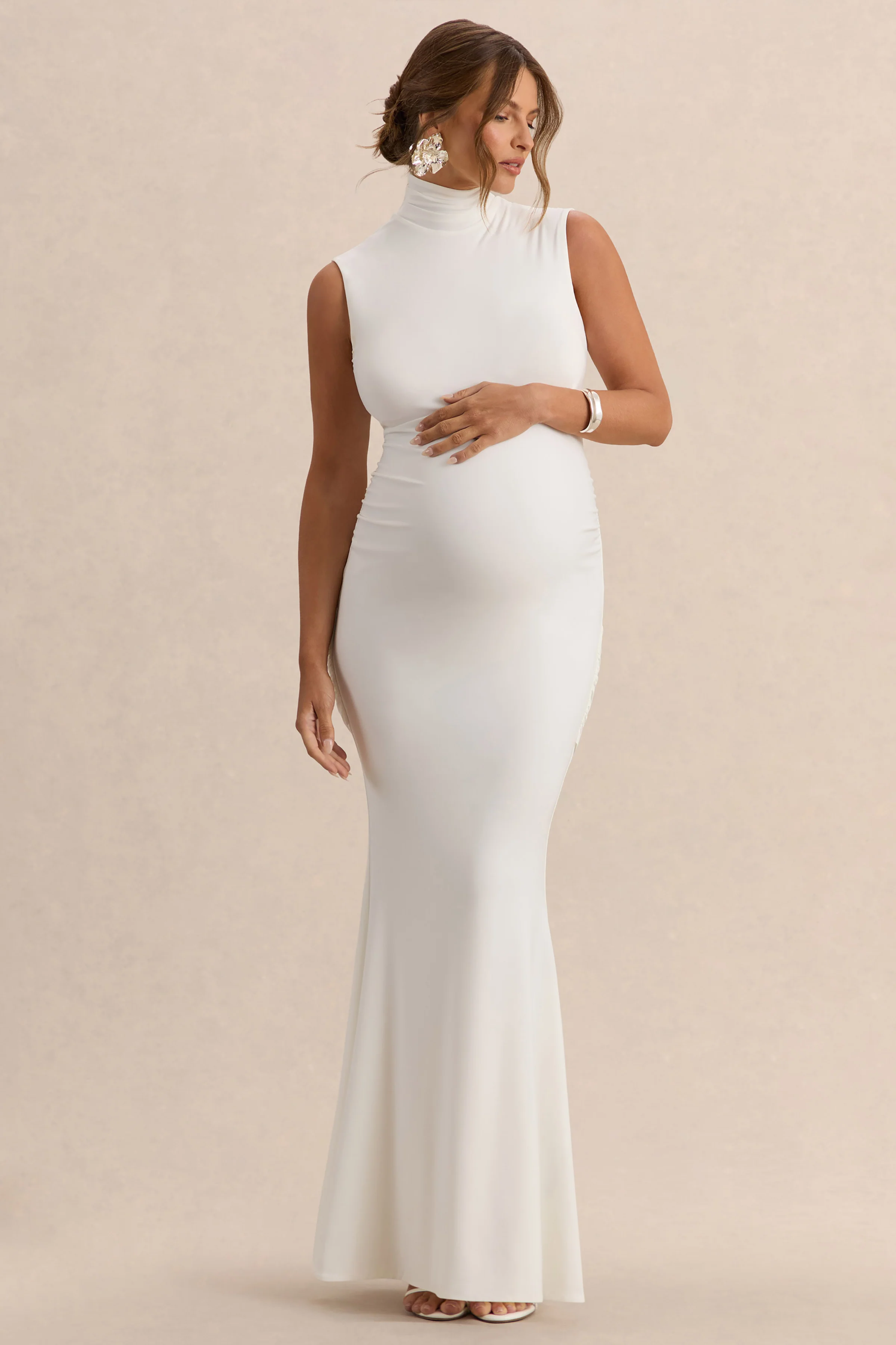 Saffira | Witte Hoge Hals Zwangerschap Maxi Jurk Met Draperend Detail - Image 5