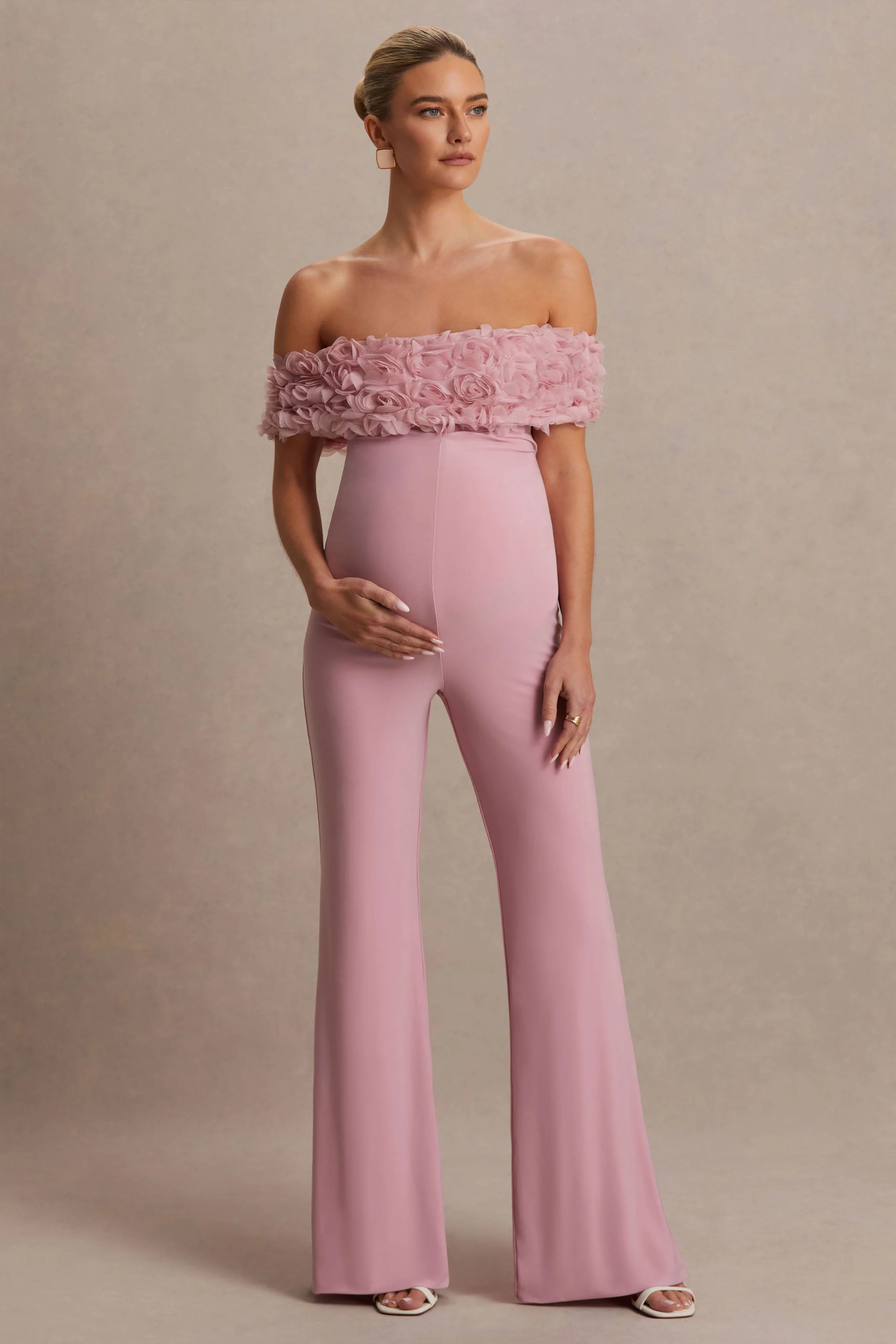 Sallow | Roze Bloemen Print Bardot Zwangerschaps Jumpsuit - Image 4