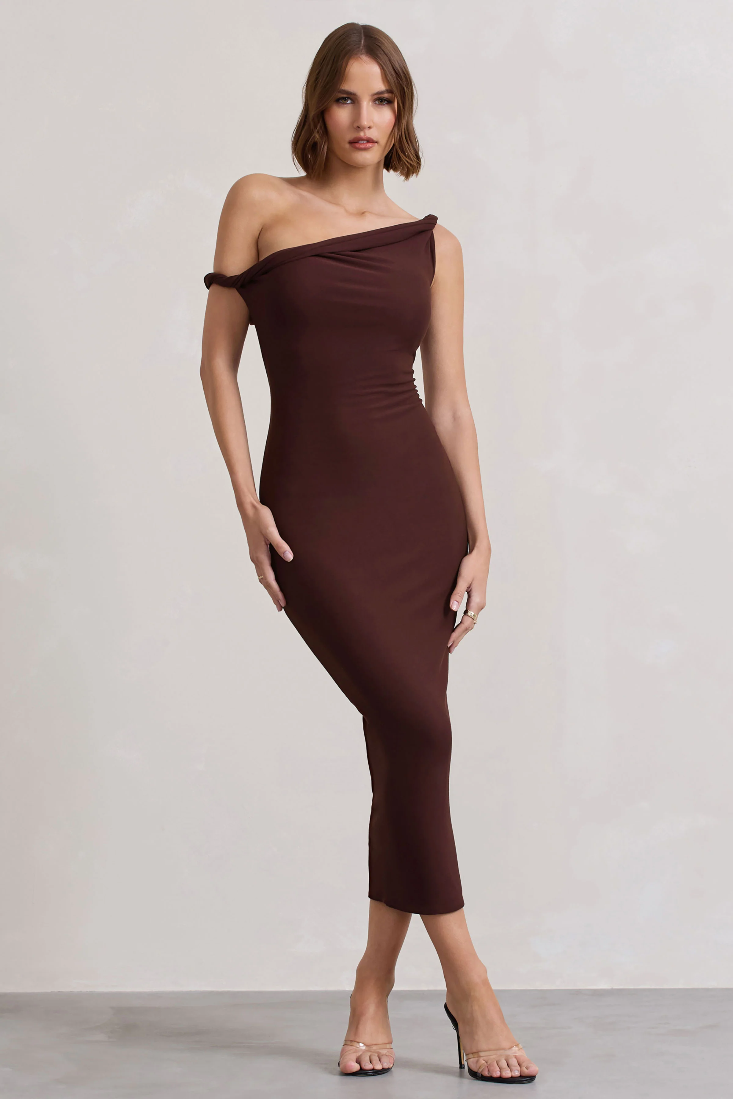 Salome | Chocoladebruine Gedraaide Asymmetrische Zwangerschaps Midi Jurk