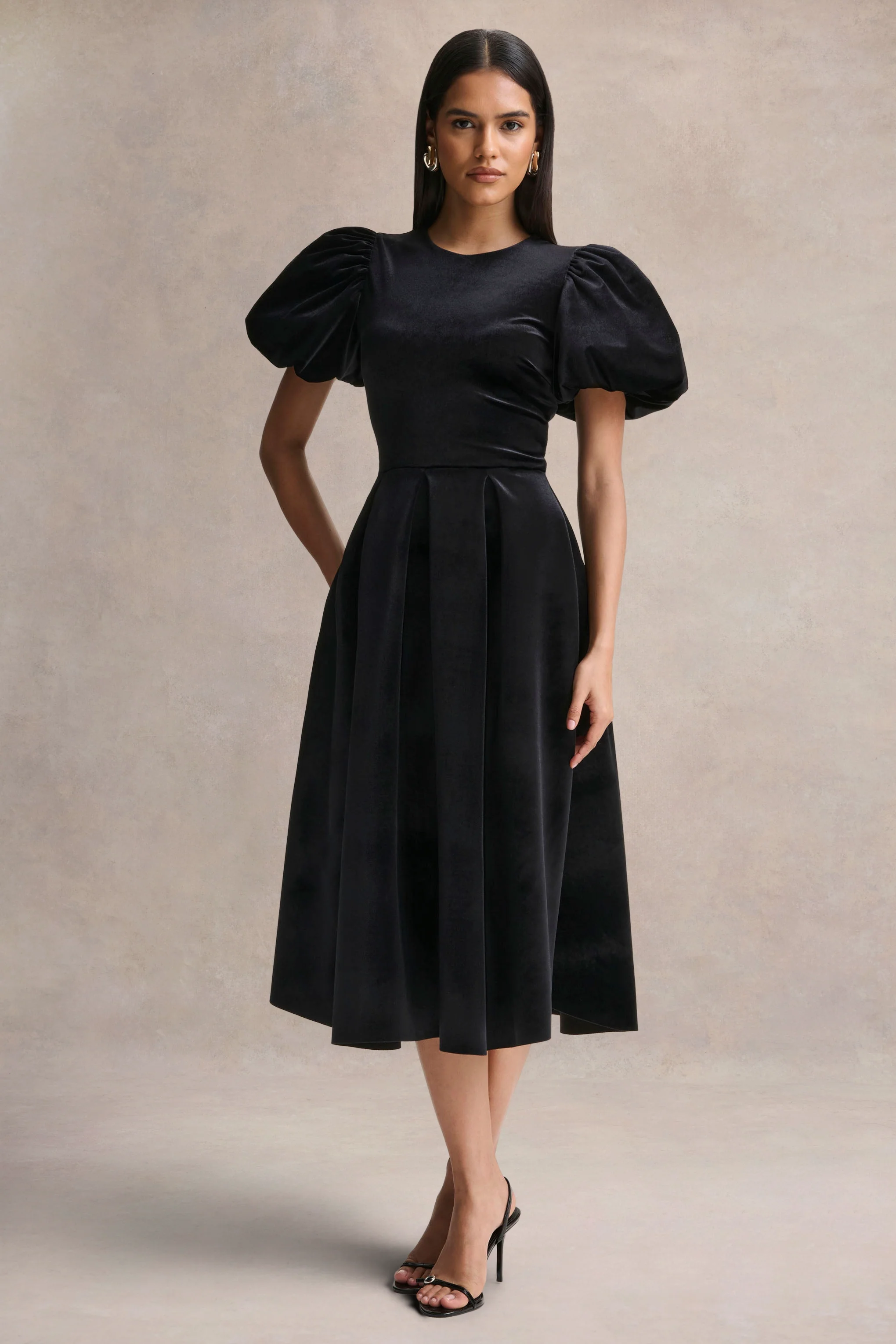 Seraphic | Zwarte Fluwelen Midi Jurk met Pof Mouwen - Image 6