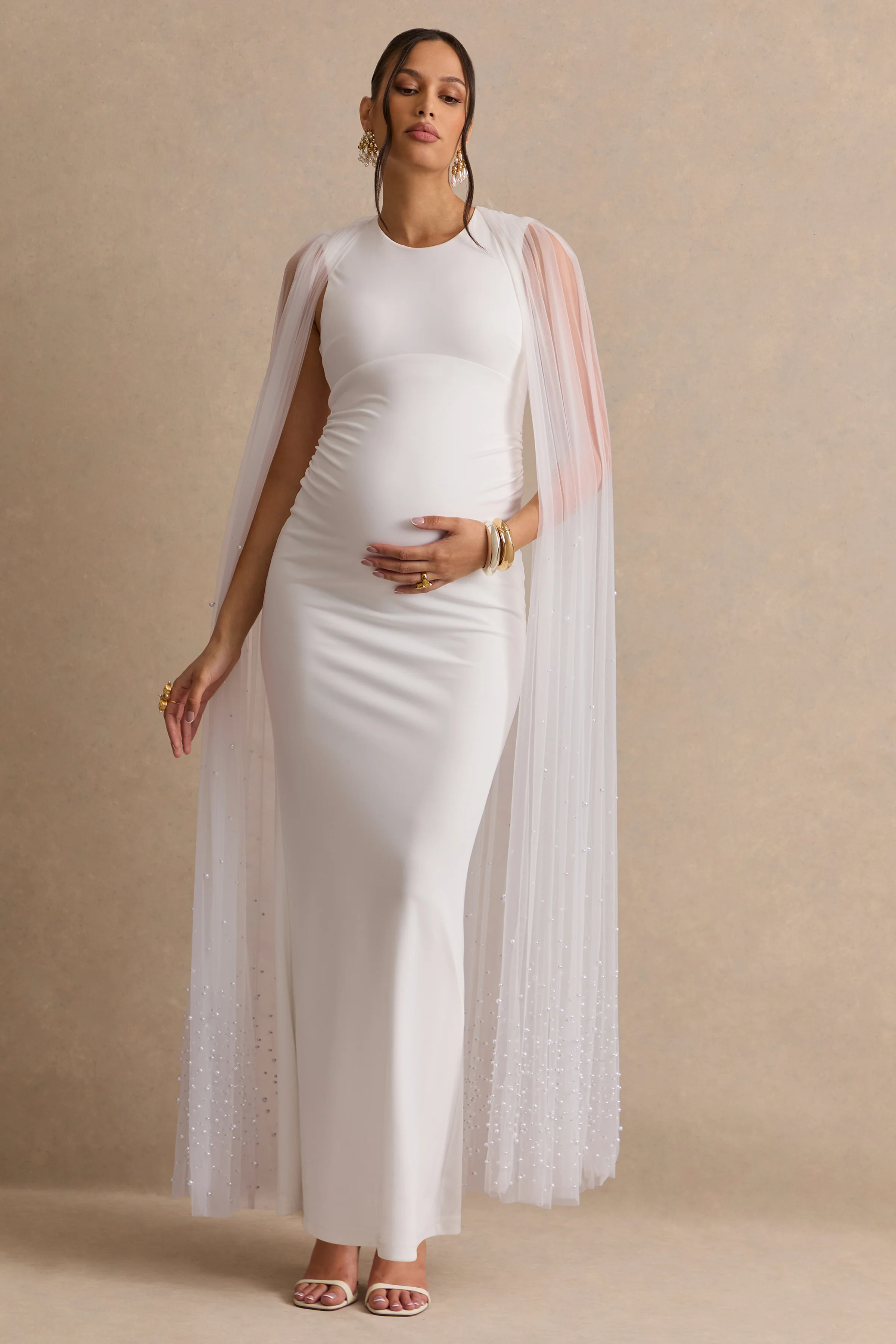Tereza | Witte Zwangerschaps Maxi Jurk Met Ronde Hals En Doorschijnende Cape